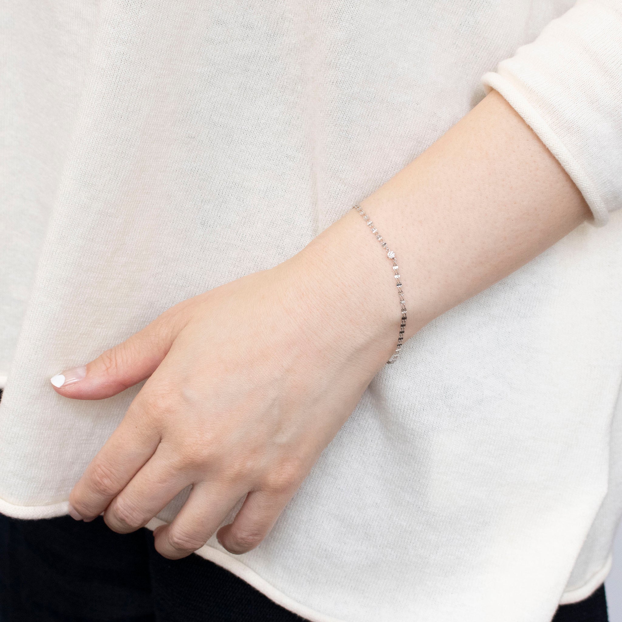 ダイヤモンド プラチナブレスレット(4月誕生石)《25V00305》