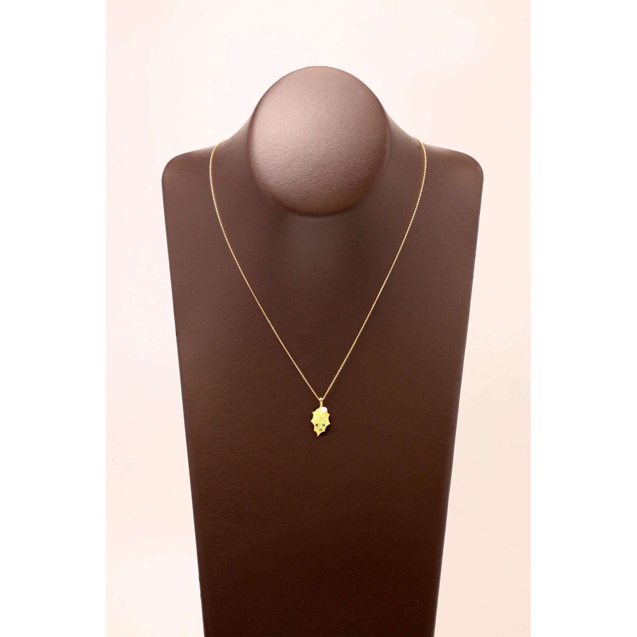 パール/エメラルド K18ネックレス(アコヤ真珠/ヒイラギモチーフ/6月誕生石/鑑別書付)《25V00403》