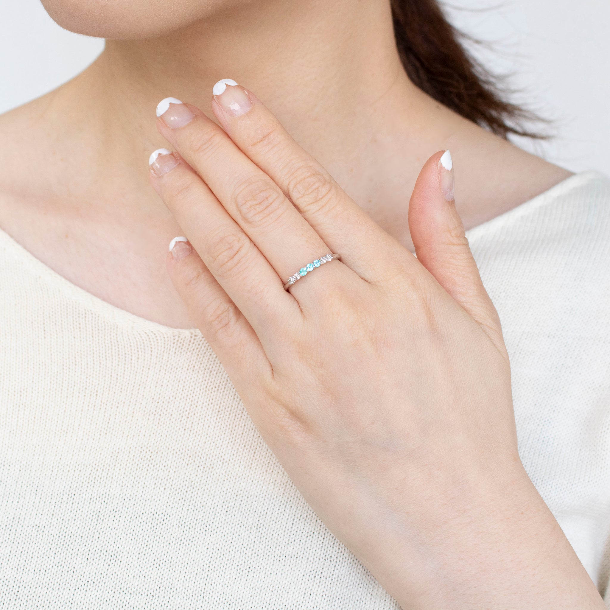 繊細なプラチナ台のダイヤリング ティファニー Tiffany & Co フープ ダイヤリング 60408688