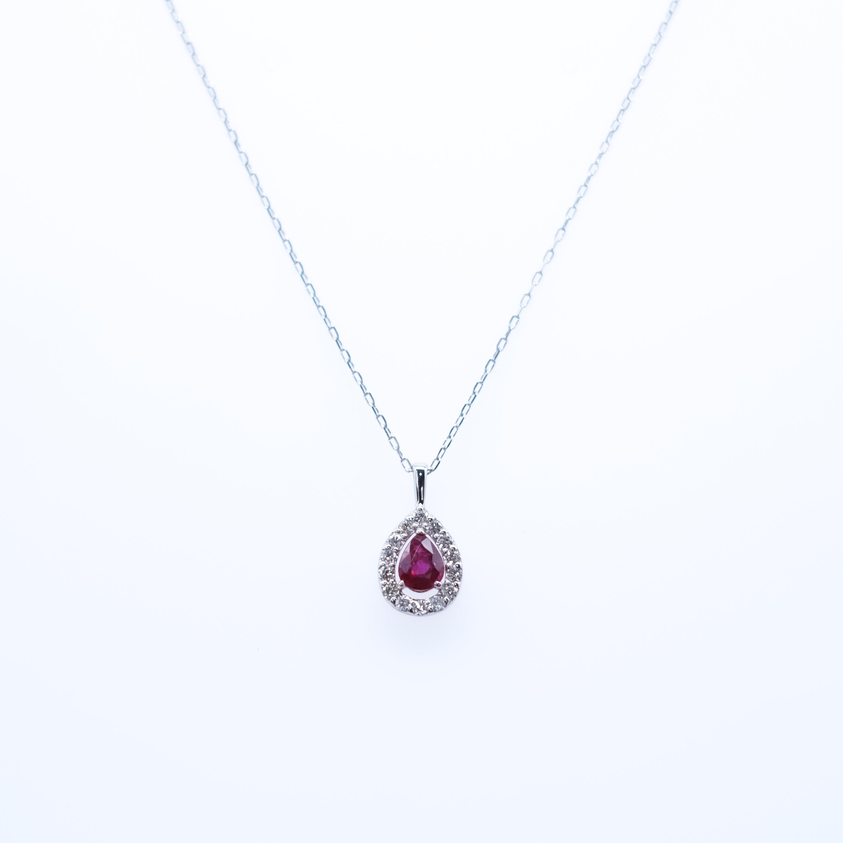 【限定3点】ルビー/ダイヤモンド プラチナネックレス(0.3カラット/非加熱ピジョンブラッド/7月誕生石/鑑別書付)《25V00601》