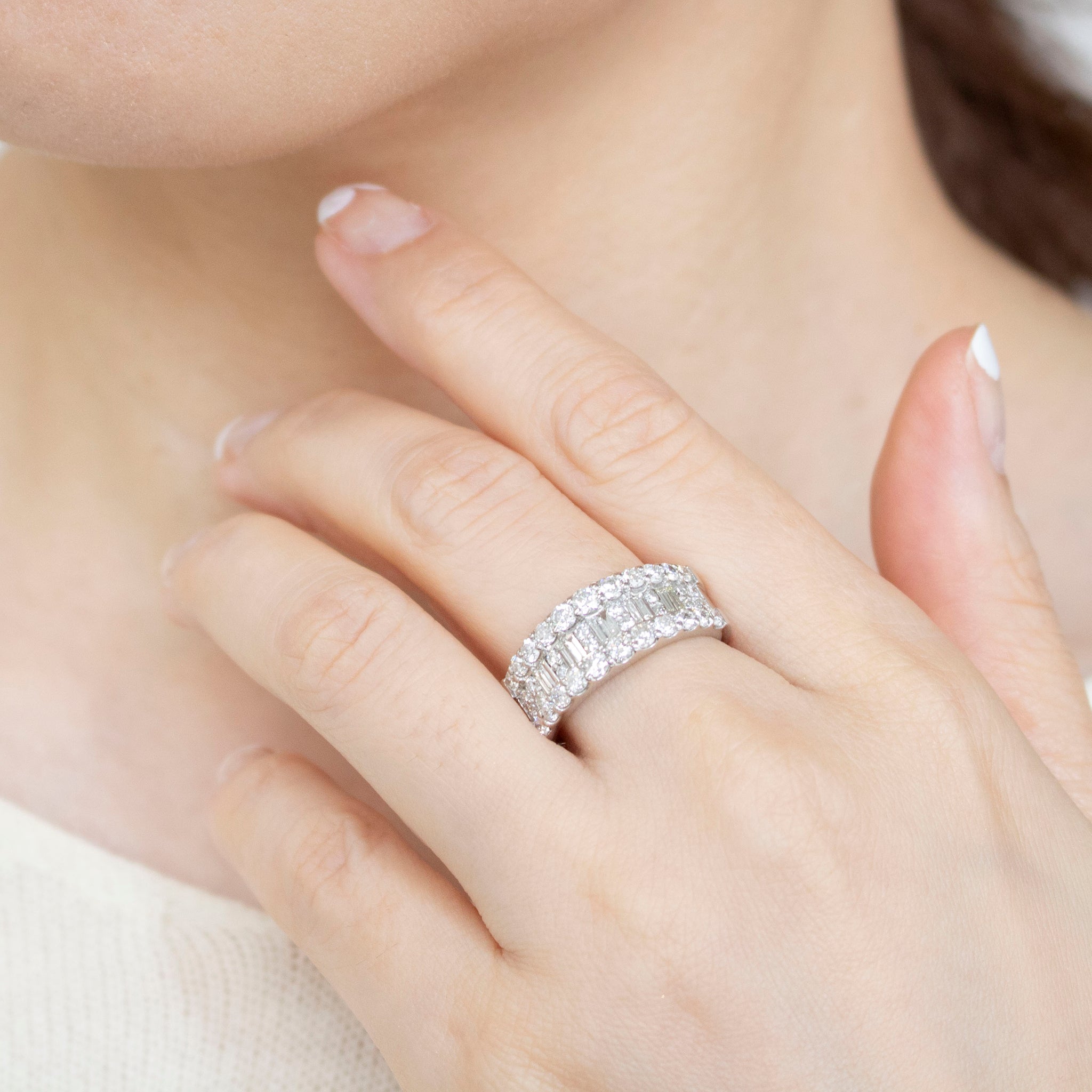 ダイヤモンド プラチナリング(計1.5カラット/4月誕生石/鑑別書付)《25V00603》