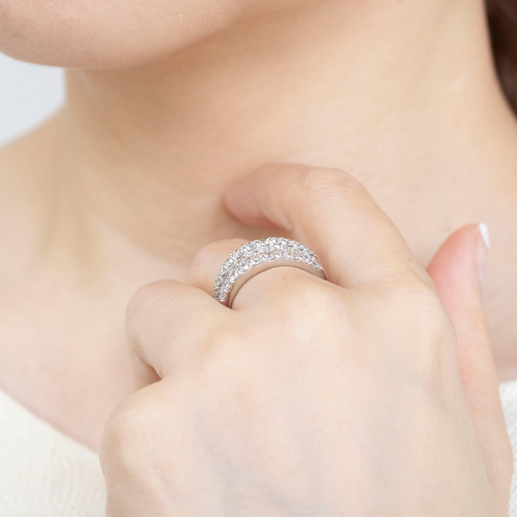 ダイヤモンド プラチナリング(計1.5カラット/4月誕生石/鑑別書付)《25V00603》