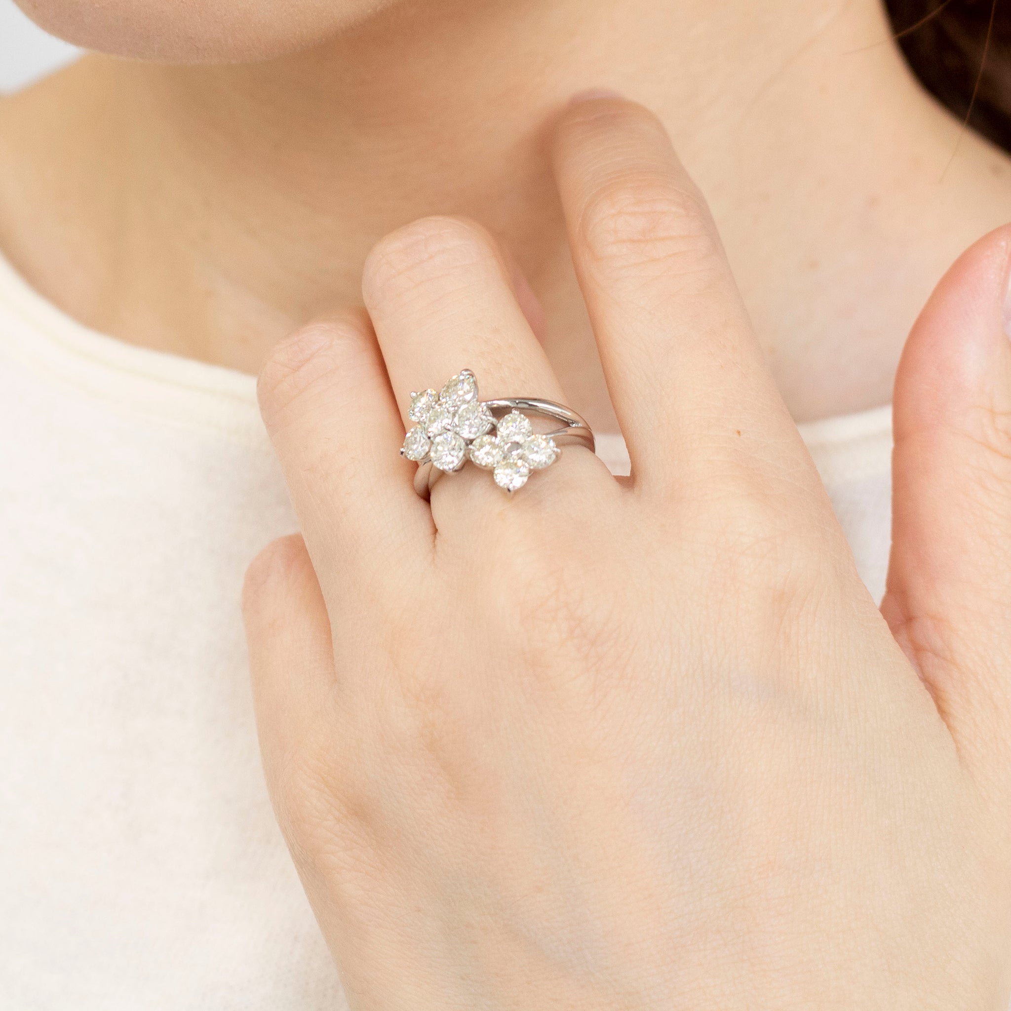 【限定5点】ダイヤモンド プラチナリング(計2.0カラット/イエロー系/フラワーモチーフ/4月誕生石/鑑別書付)《25V00604》