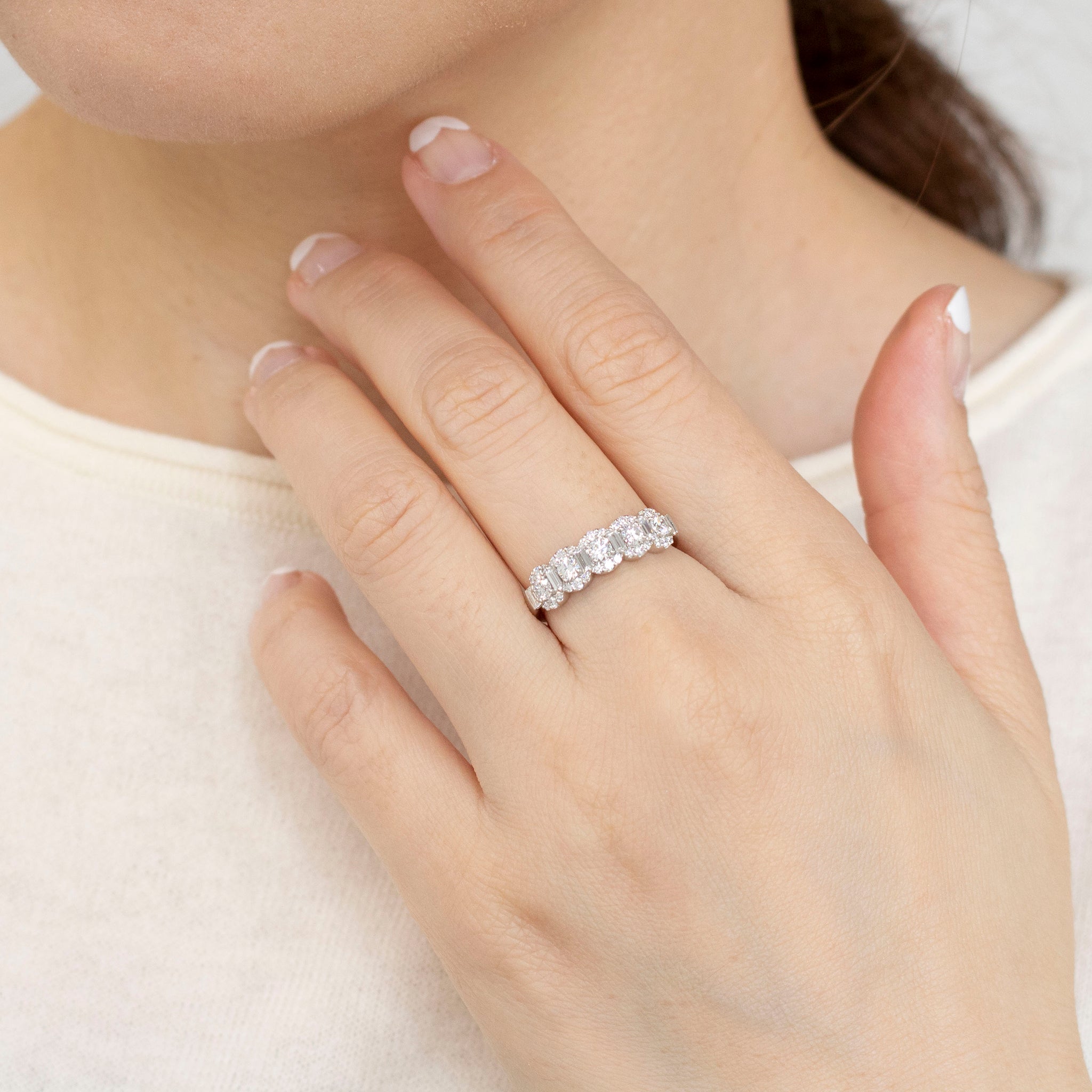 ダイヤモンド プラチナリング(4月誕生石/鑑別書付)《25V00605》