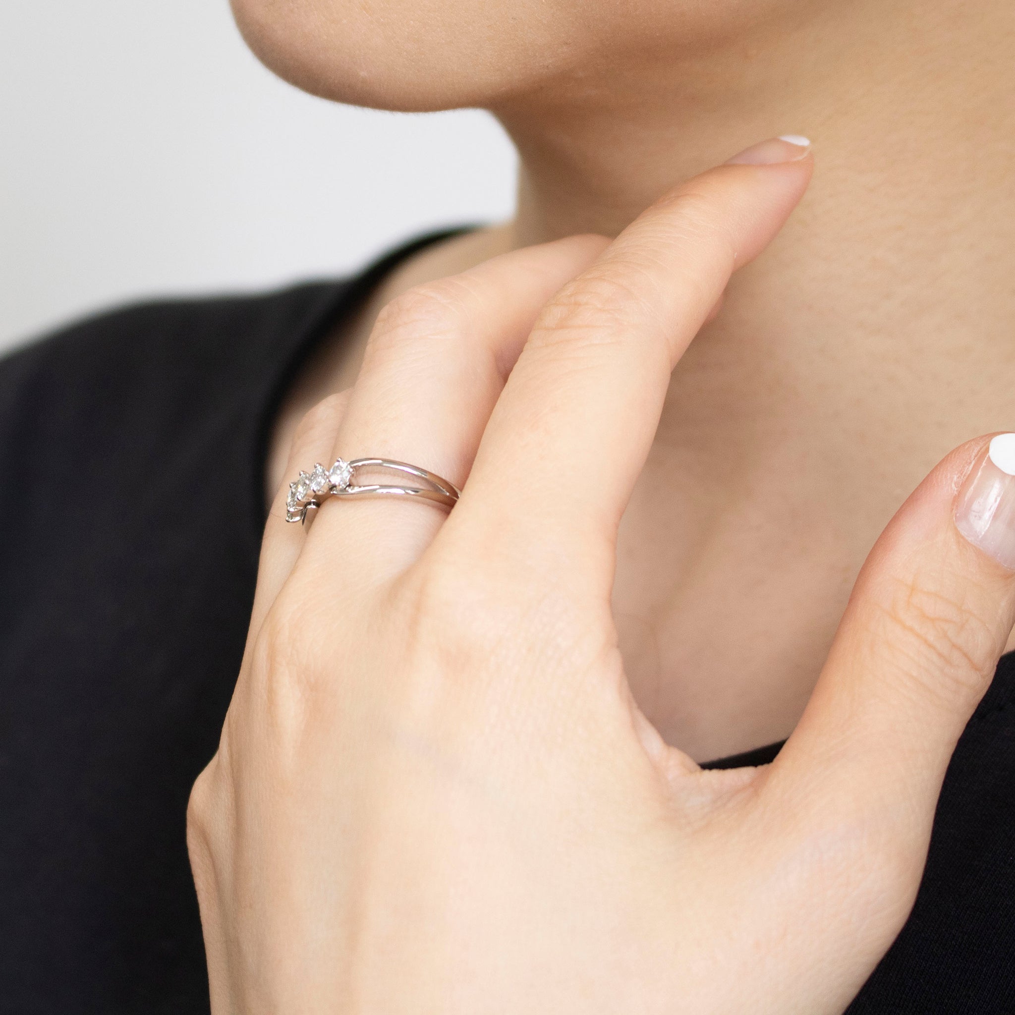 ダイヤモンド プラチナリング(Sサイズ/フリーサイズ/4月誕生石/鑑別書付)《25V00808-S》