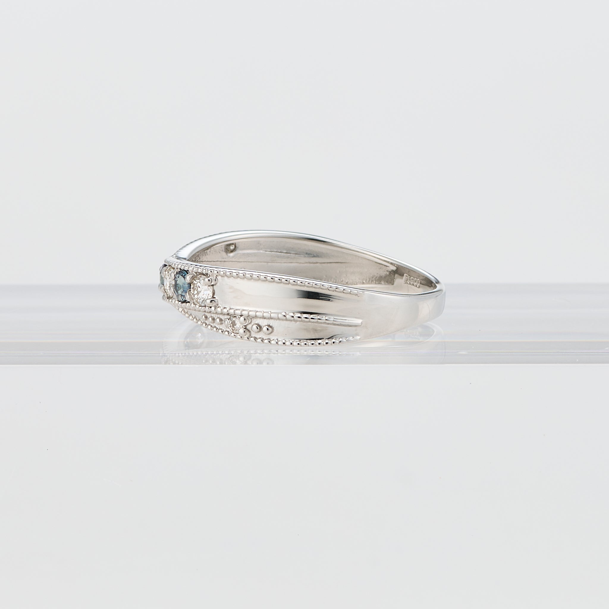 アレキサンドライト/ダイヤモンド プラチナリング(6月誕生石)《25V00901》