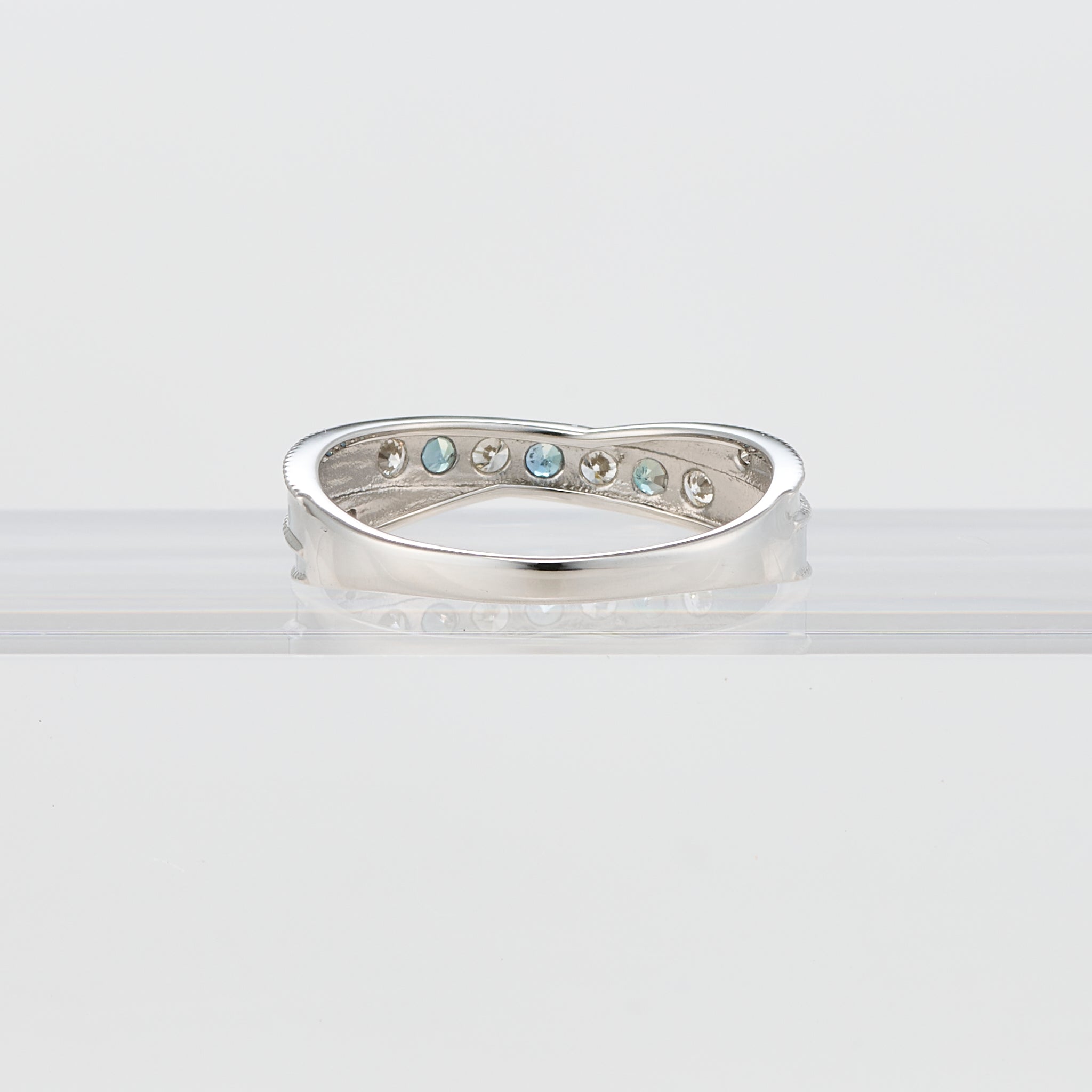 アレキサンドライト/ダイヤモンド プラチナリング(6月誕生石