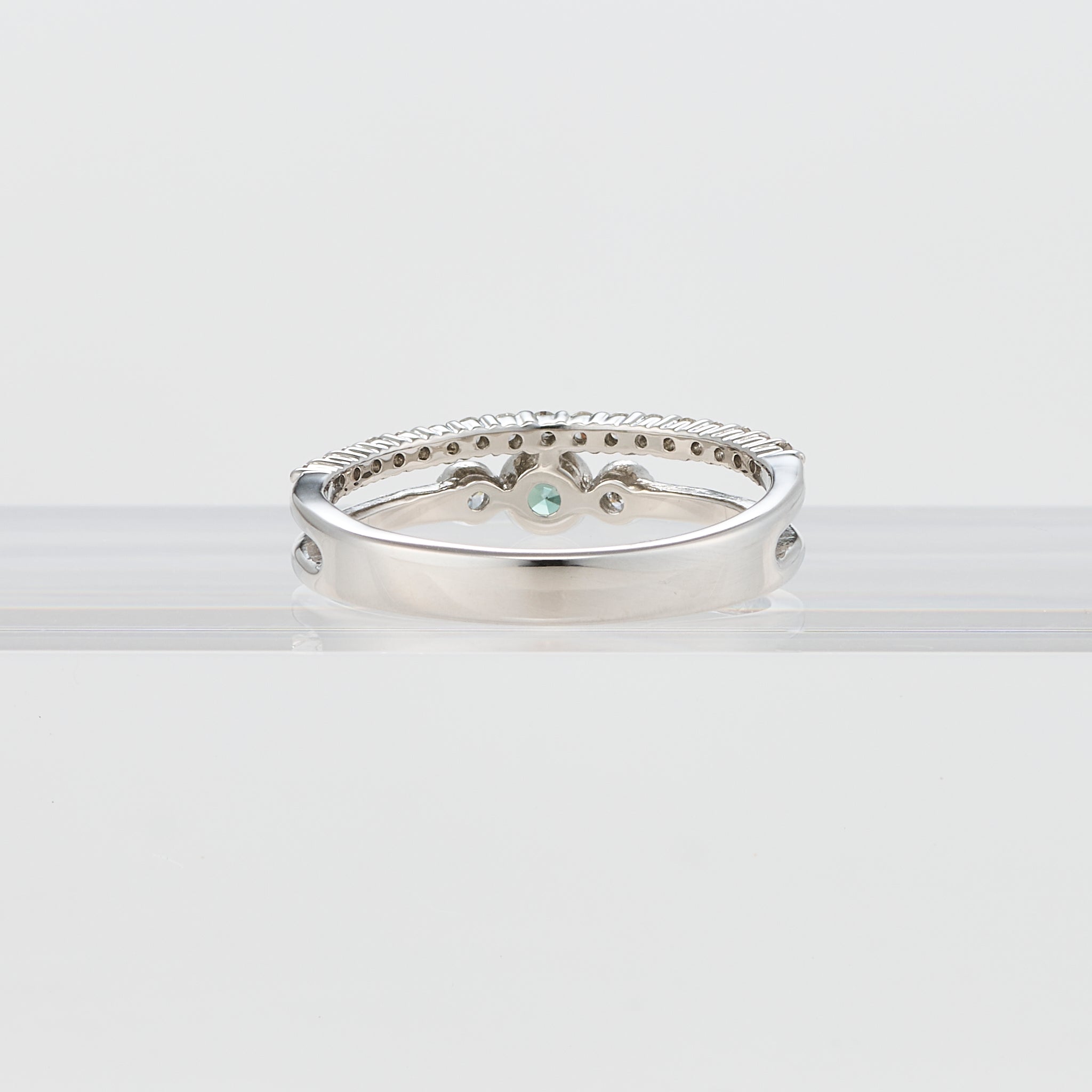 アレキサンドライト/ダイヤモンド プラチナリング(6月誕生石)《25V00904》