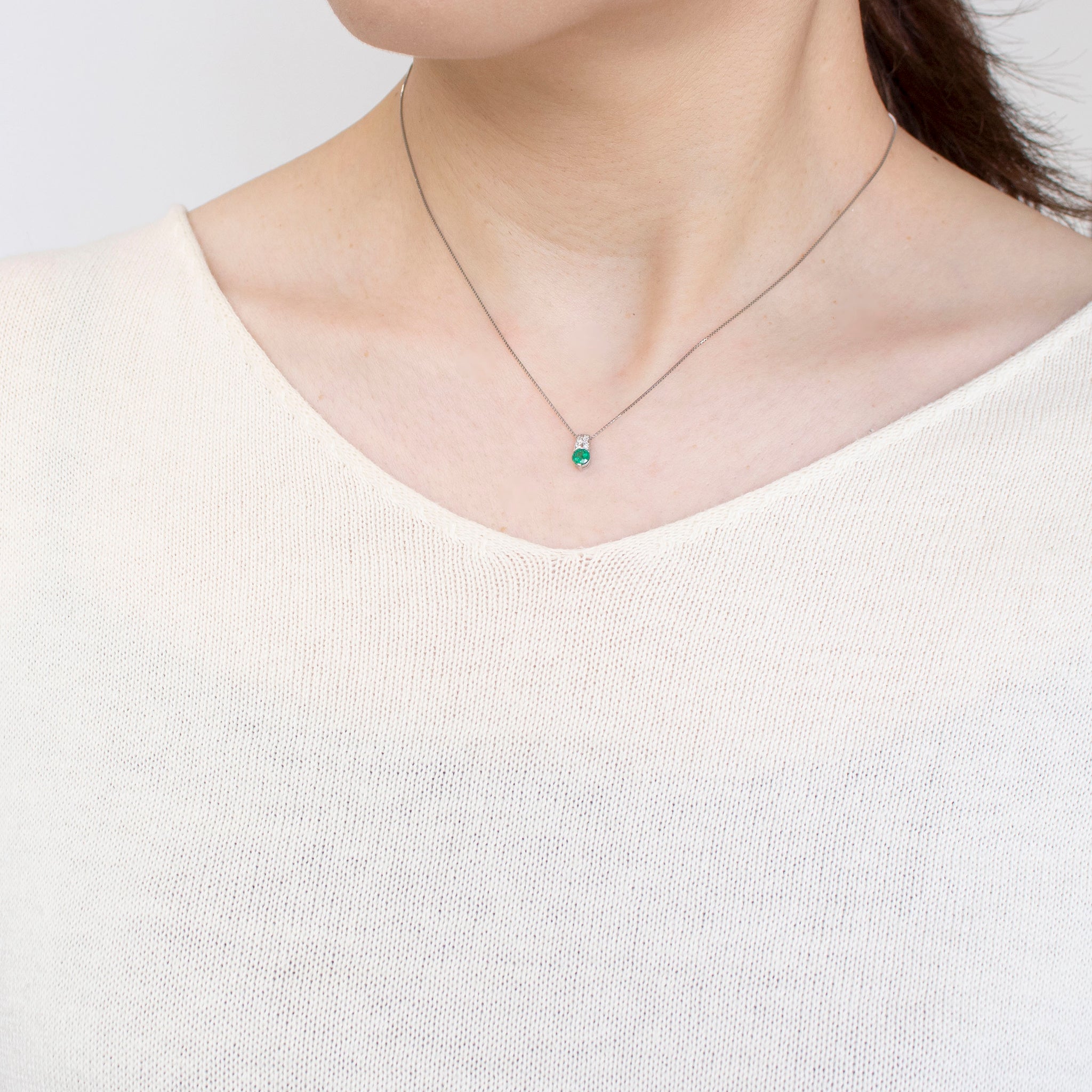 エメラルド/ダイヤモンド プラチナネックレス(5月誕生石)《25V00906》