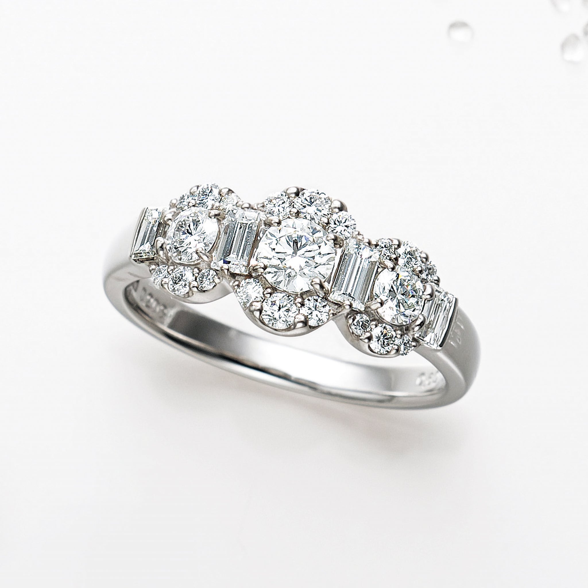 ダイヤモンド プラチナリング(0.2カラット/Gカラー/SIクラス/GOOD/4月誕生石/グレーディングレポート付)《25V00908》