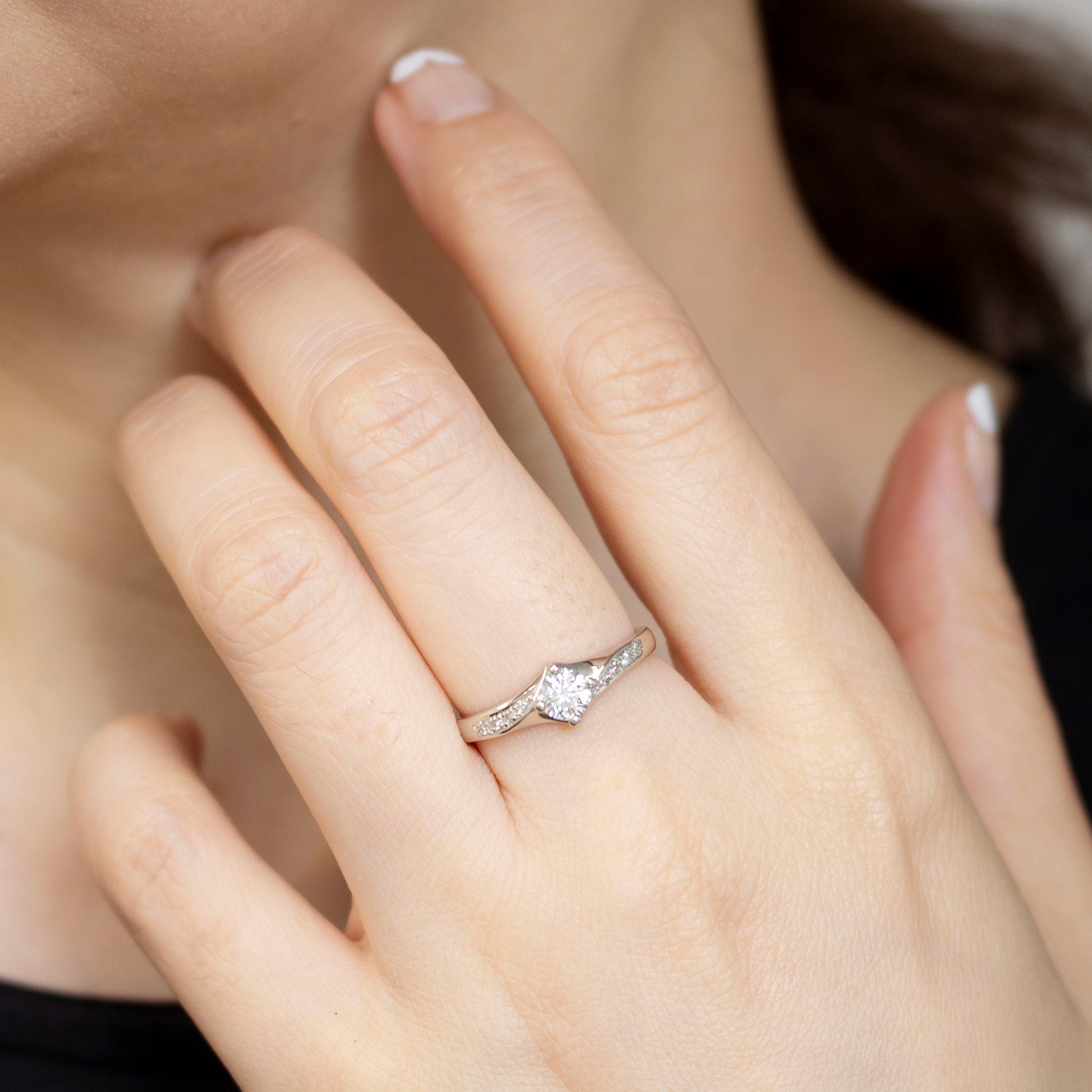 ダイヤモンド プラチナリング(0.3カラット/Dカラー/SIクラス/EXCELLENT/4月誕生石/グレーディングレポート付)《25V01104》