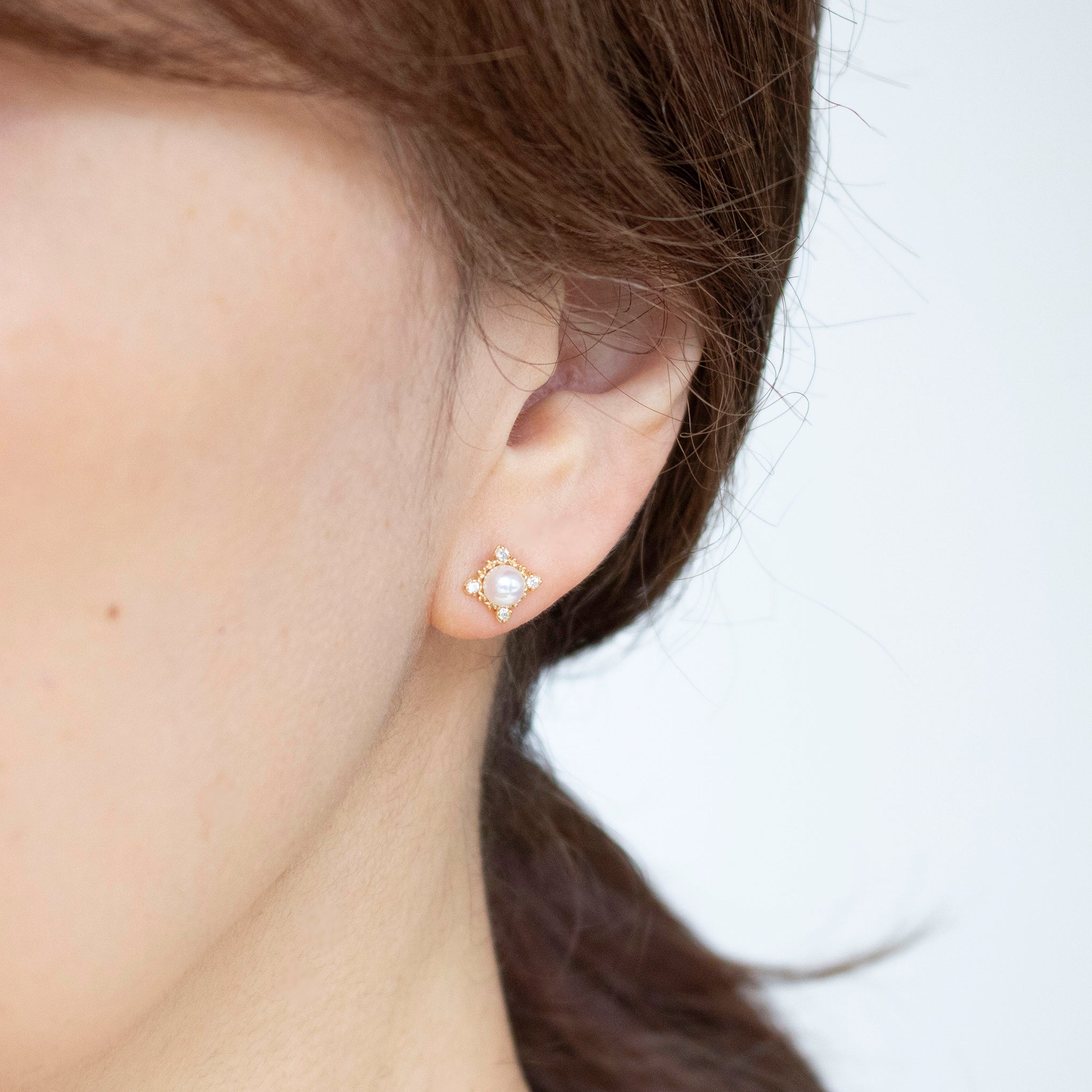 パール/ダイヤモンド K10ピアス(アコヤ真珠/3.5mm/6月誕生石)《25V01205》