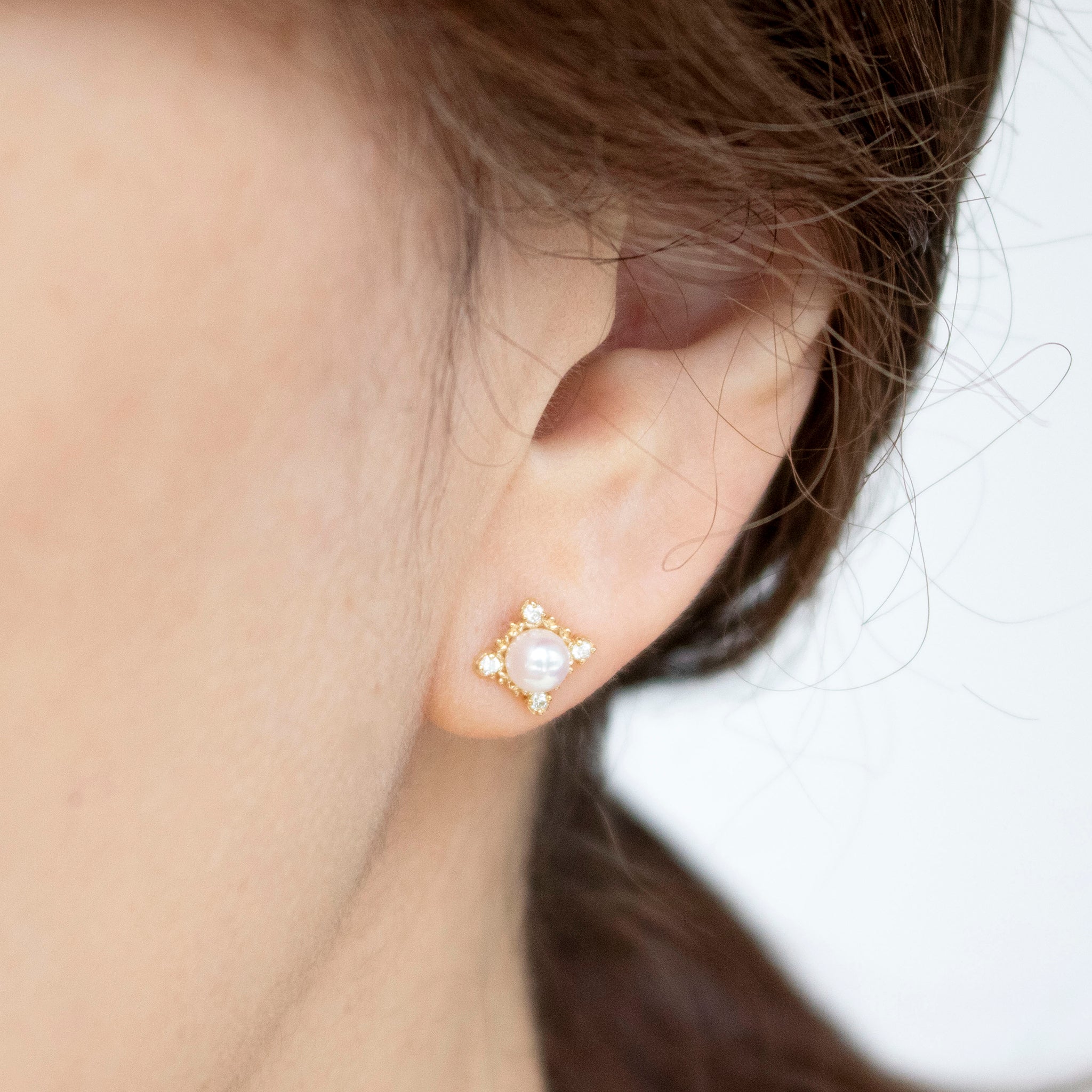 パール/ダイヤモンド K10ピアス(アコヤ真珠/3.5mm/6月誕生石)《25V01205》