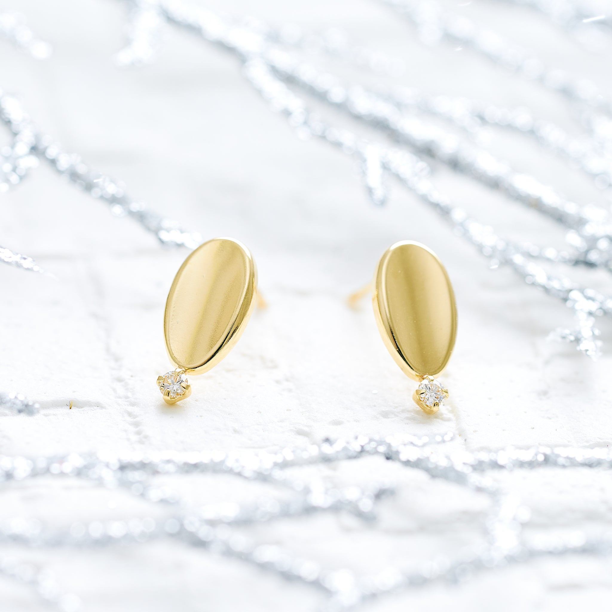 ダイヤモンド K10ピアス(4月誕生石)《25V01309》