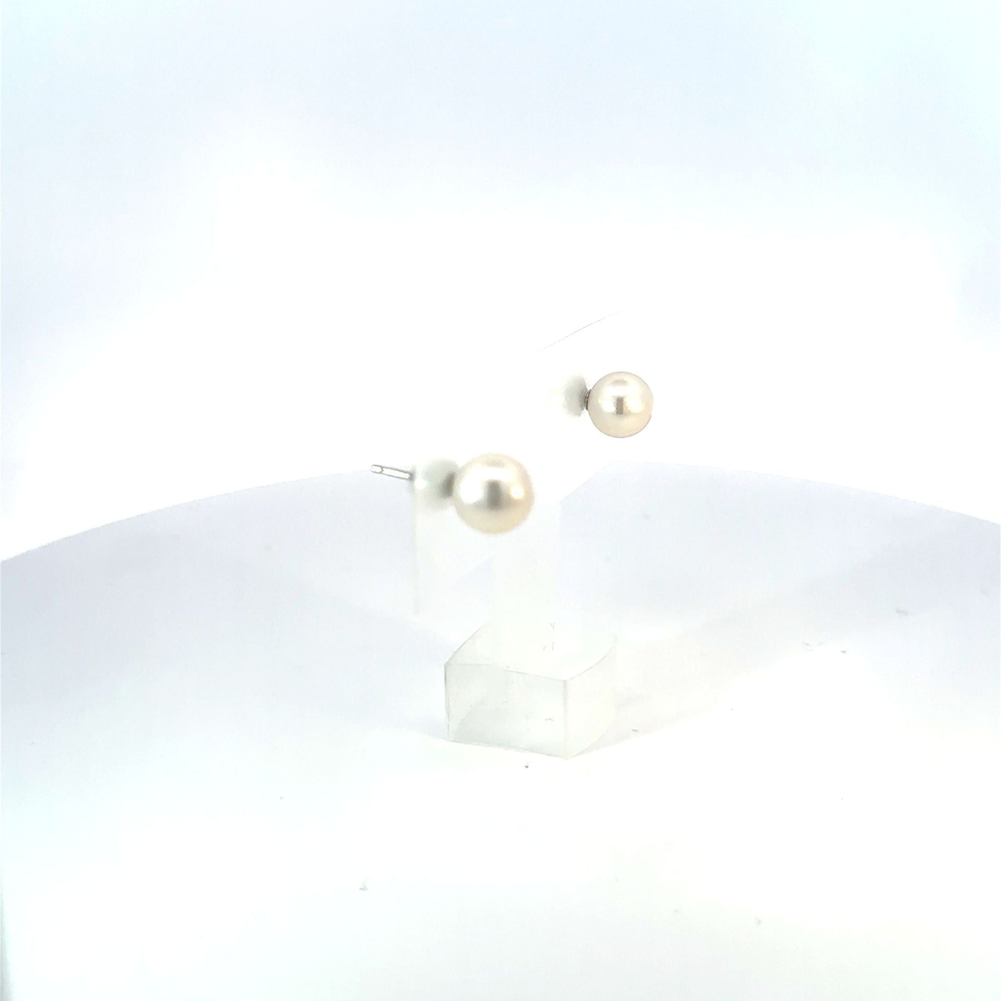パール プラチナピアス(淡水真珠/8mm/6月誕生石)《25V01505》