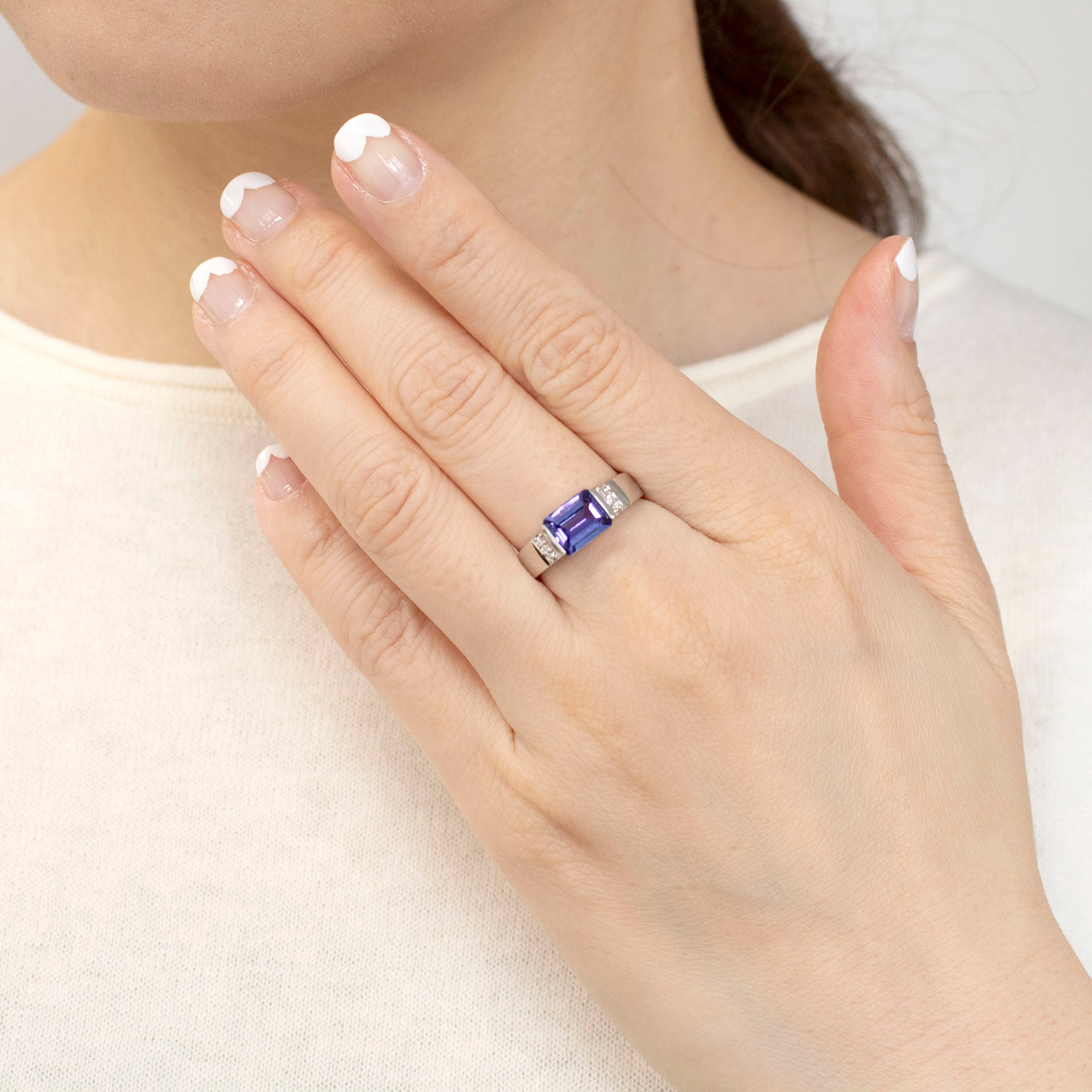 タンザナイト/ダイヤモンド プラチナリング(1.2カラット/エメラルドカット/12月誕生石/鑑別書付)《25V01601》