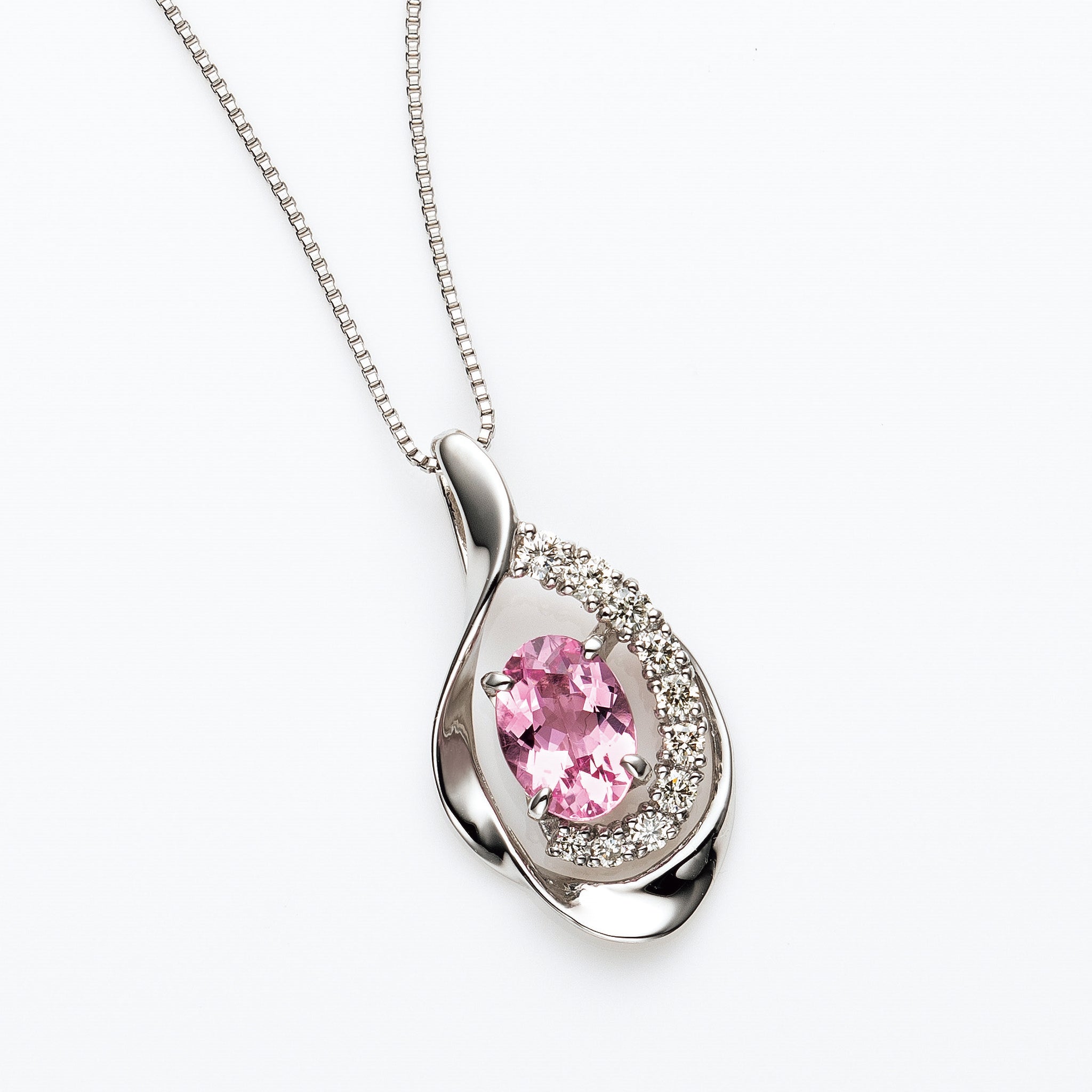 モルガナイト/ダイヤモンド プラチナネックレス(4月誕生石/鑑別書付)《25V01701》