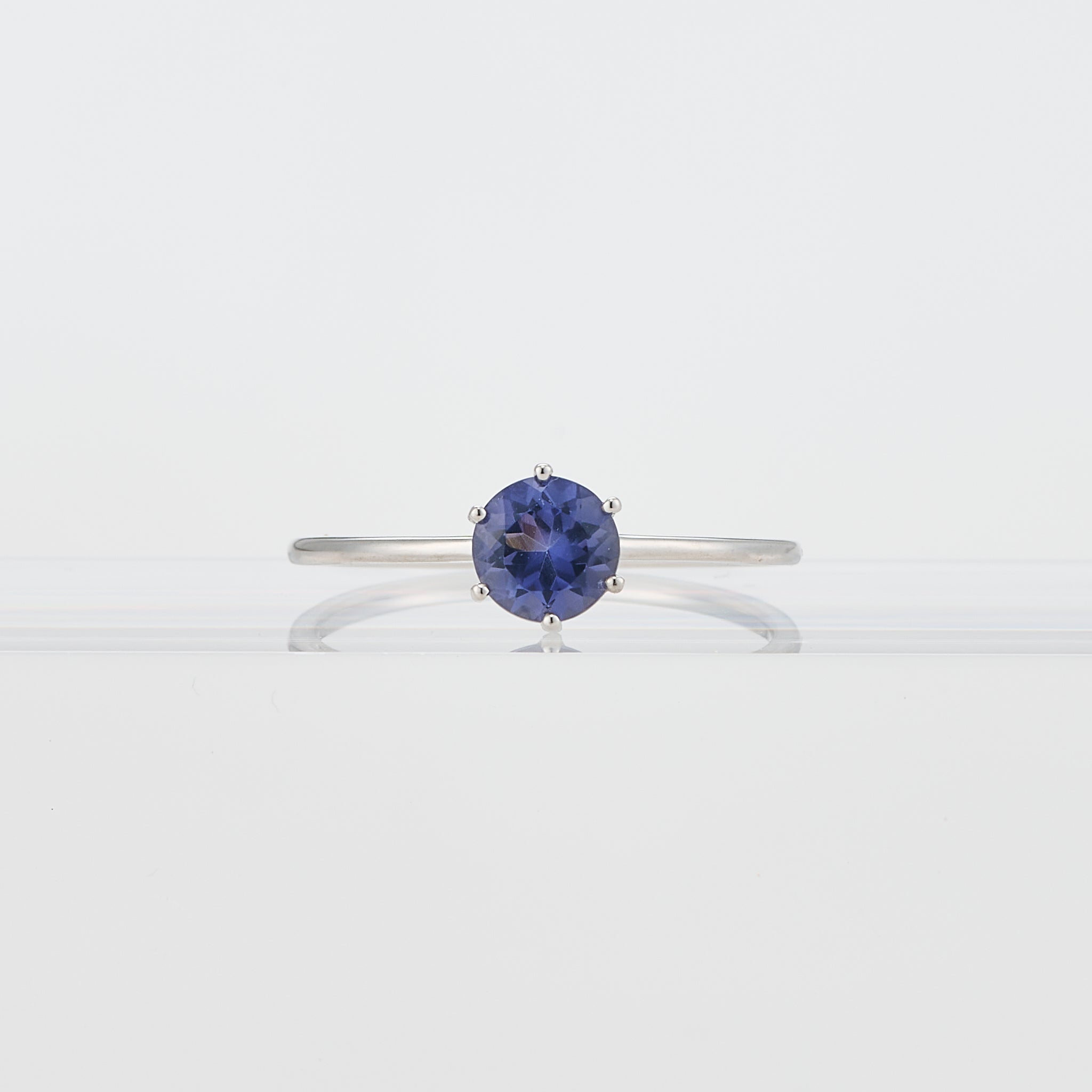 アイオライト プラチナリング(3月誕生石)《25V01706》