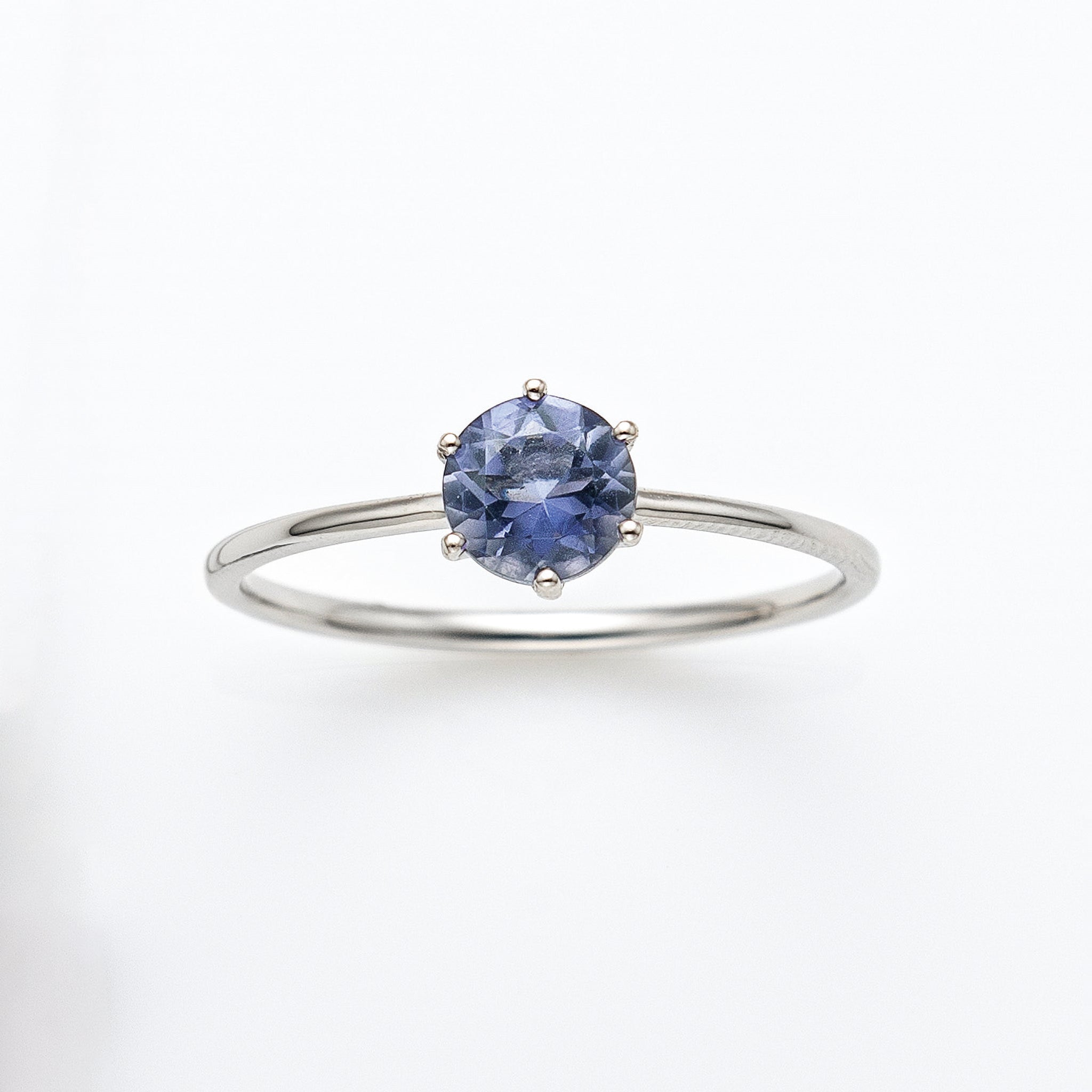 アイオライトリングプラチナ IOLITE｜アイオライト | 京セラジュエリー オンラインストア