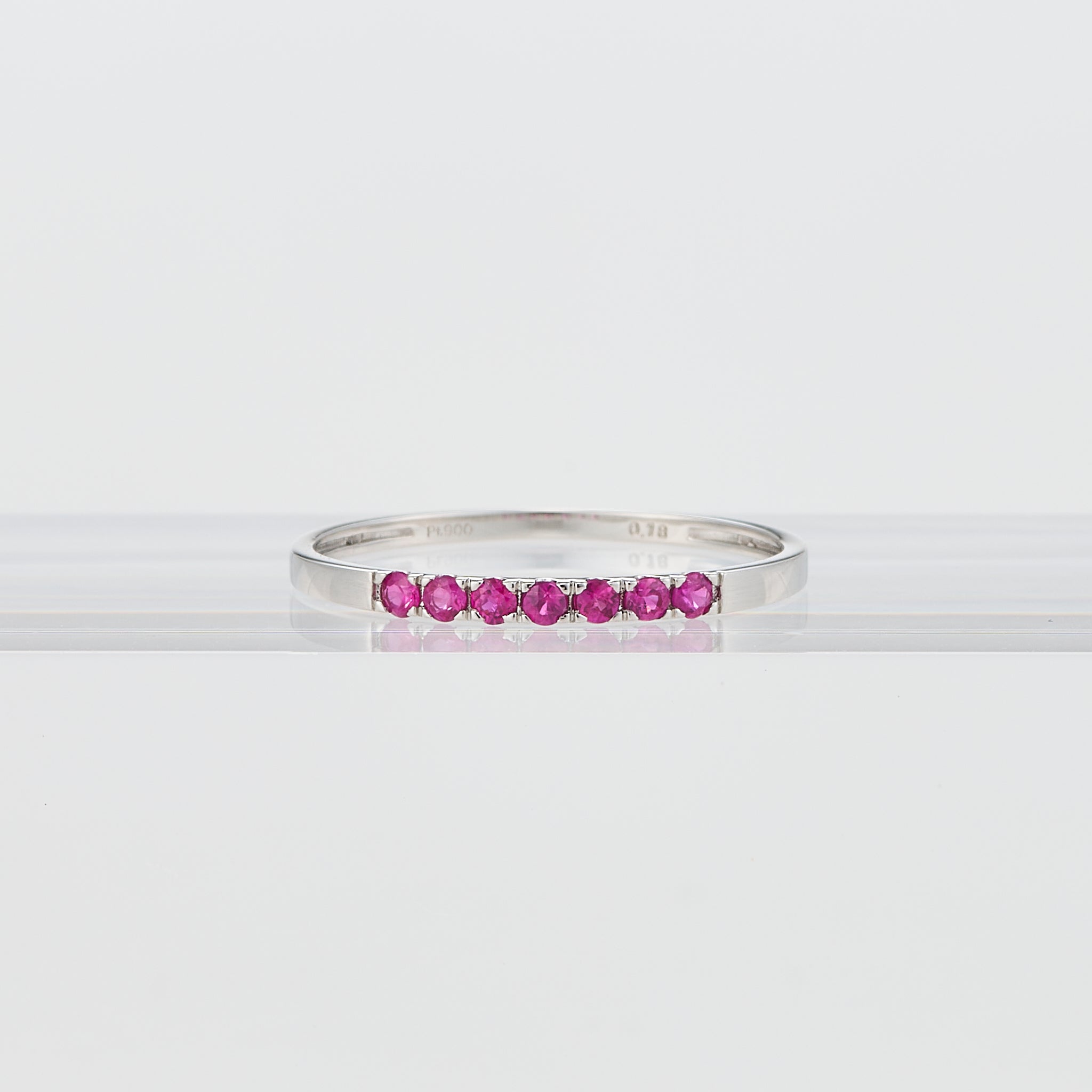 ルビー プラチナリング(7月誕生石)《25V02003》