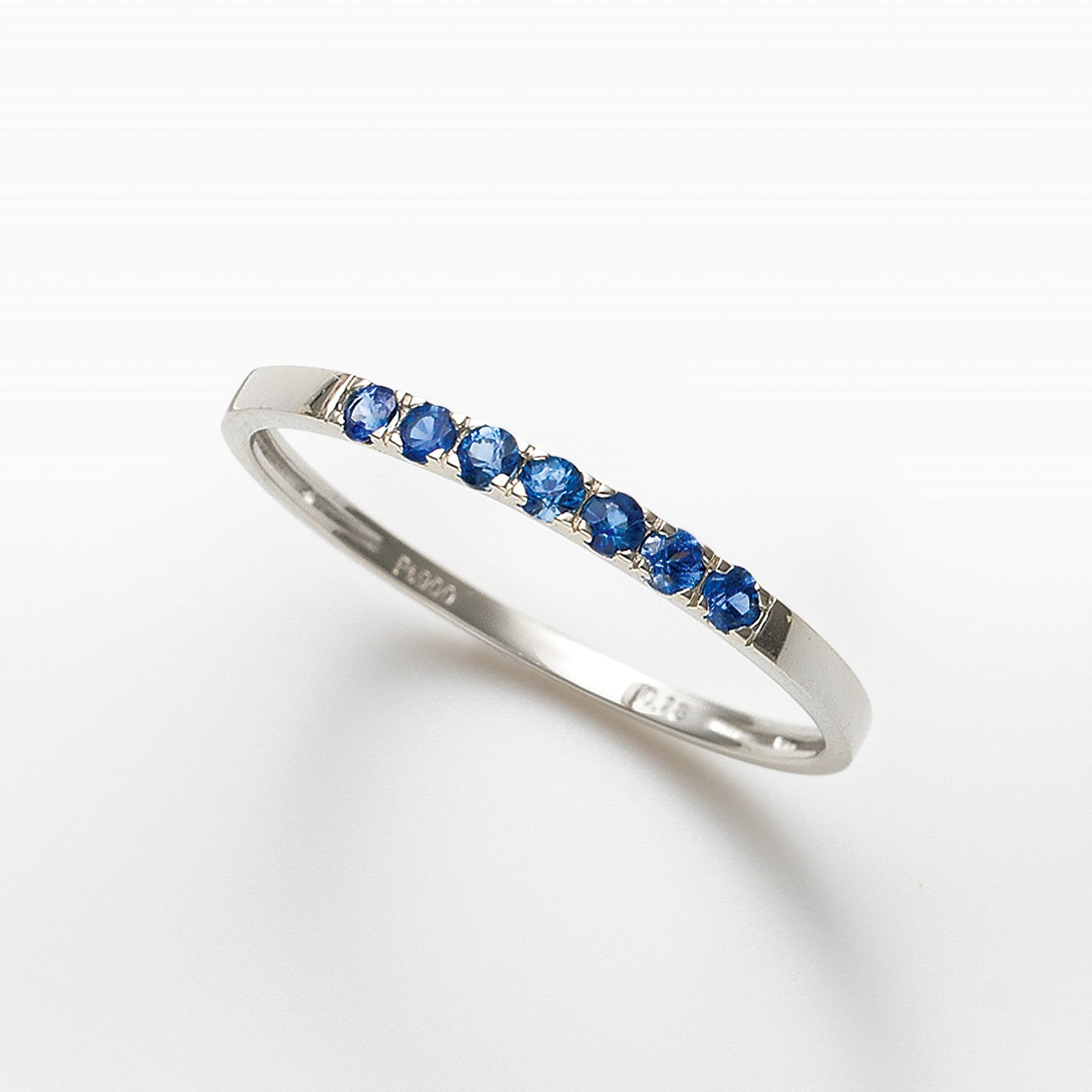 サファイア プラチナリング(9月誕生石)《25V02004》