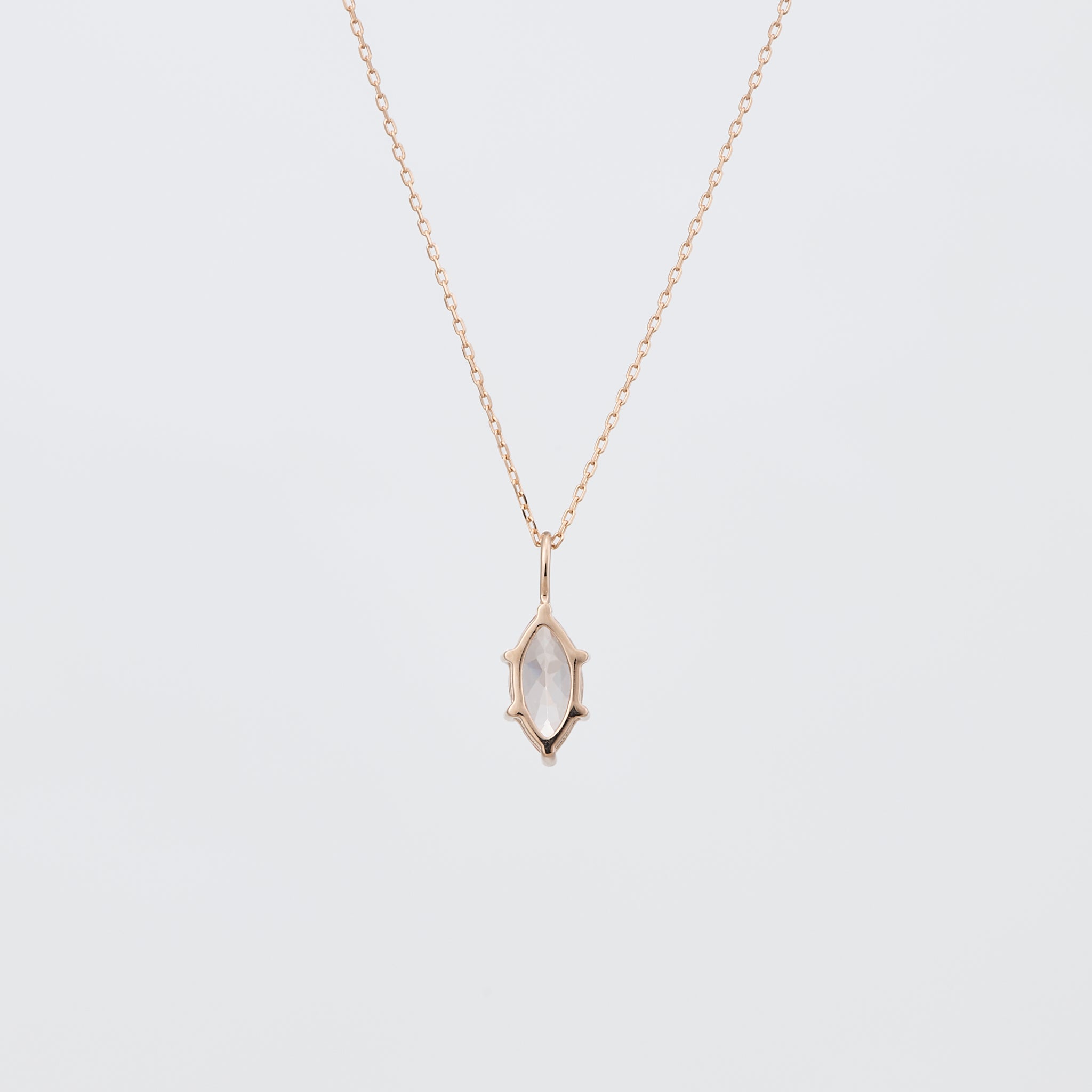 モルガナイト K18ネックレス(マーキス/4月誕生石)《25V02101》