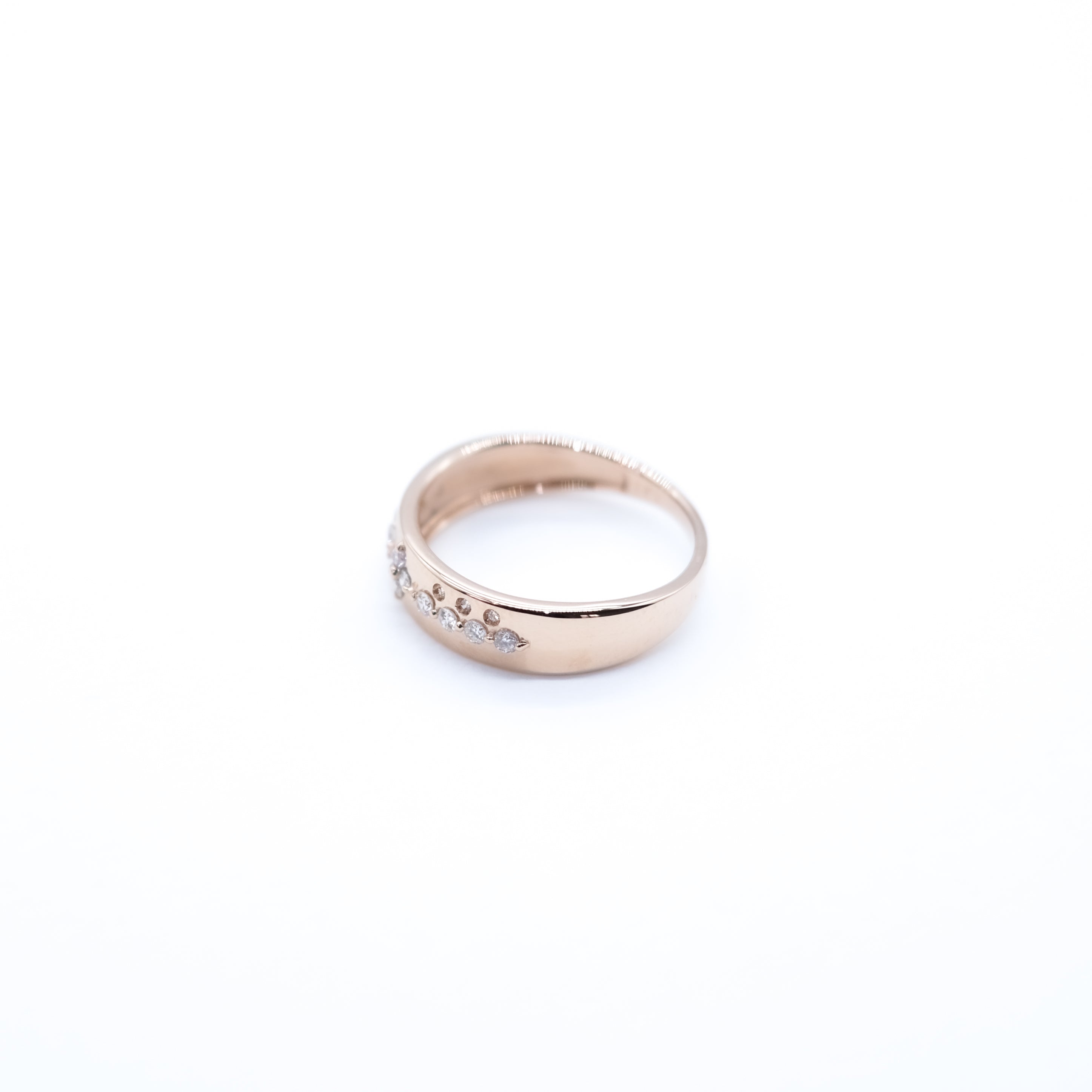 ダイヤモンド K18リング(フラワーモチーフ/4月誕生石)《25V02106》