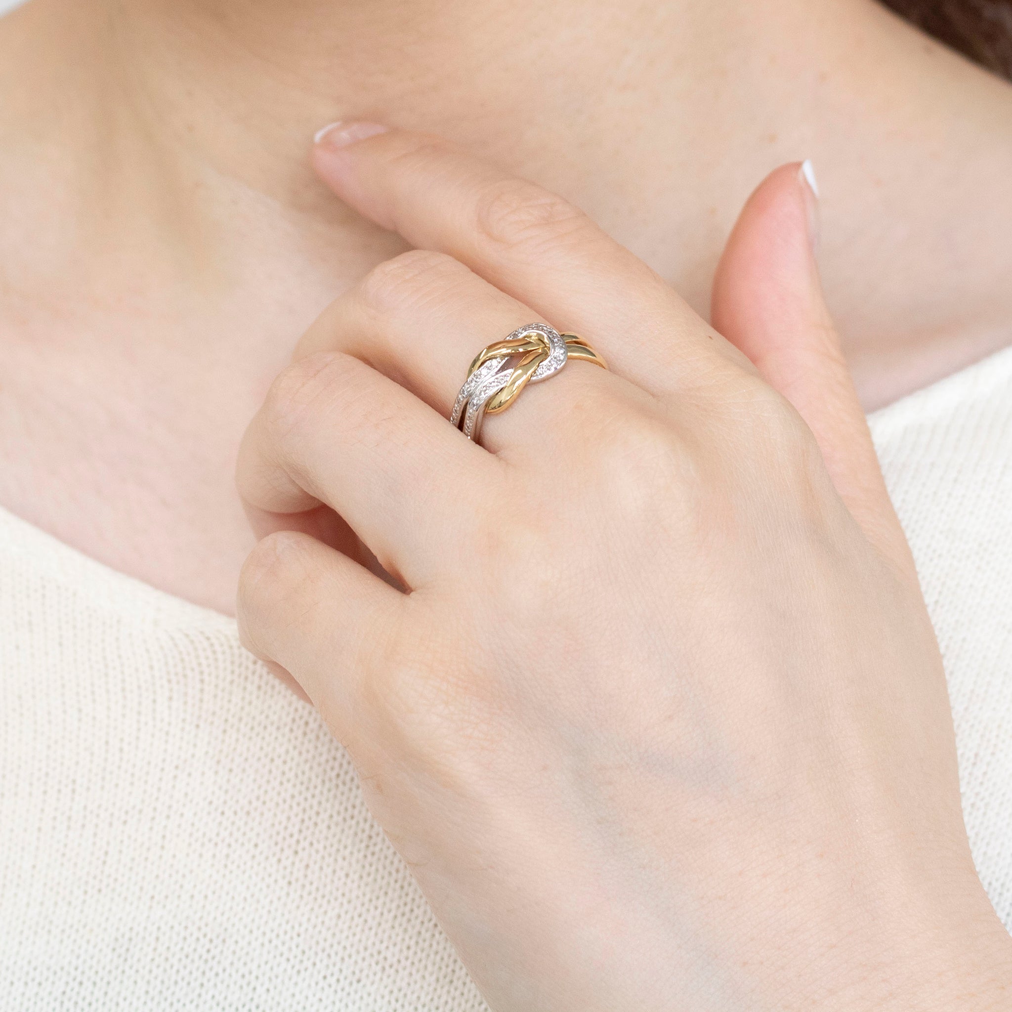 ダイヤモンド K18/プラチナリング(コンビカラー/4月誕生石/鑑別書付)《25V02108》