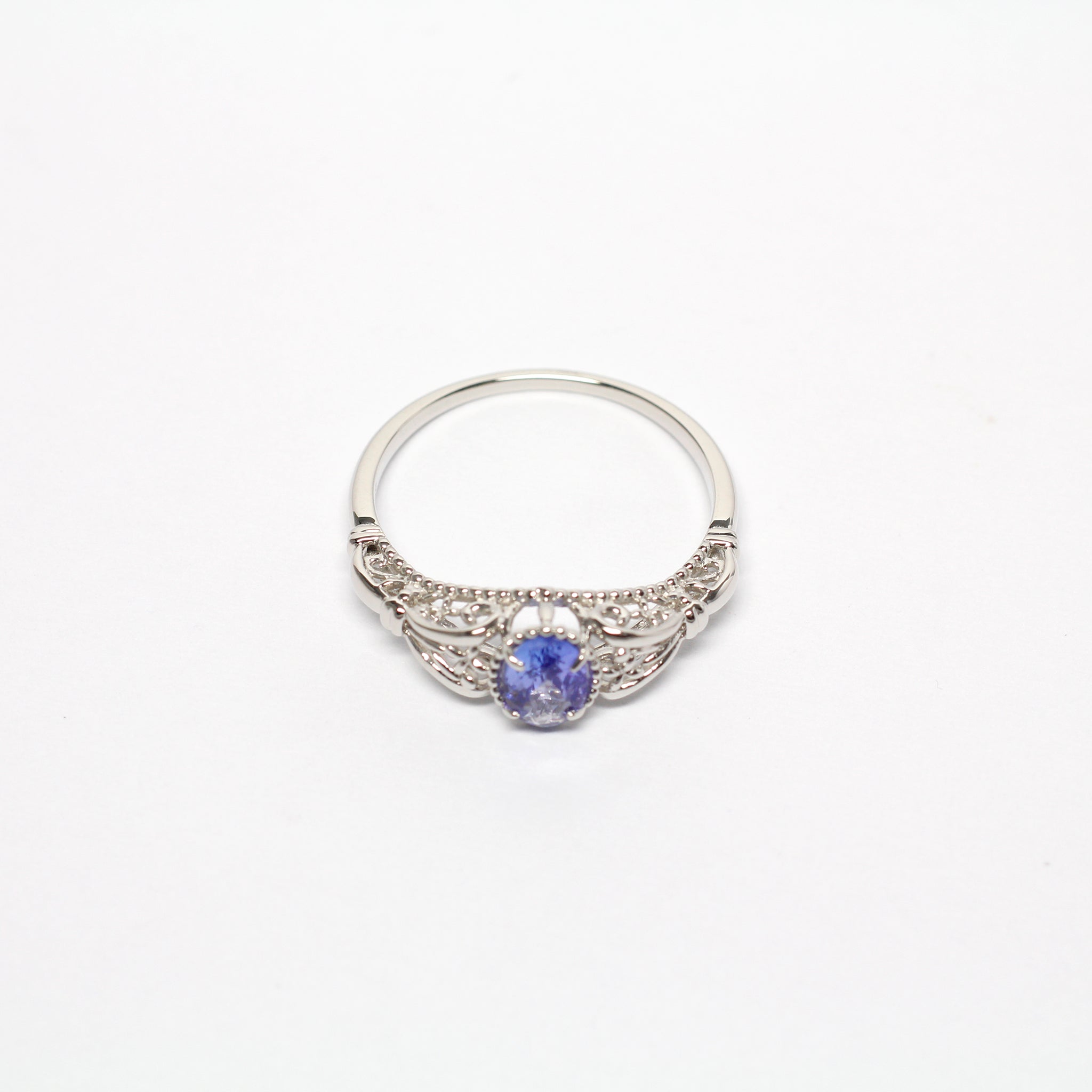 タンザナイト プラチナリング(12月誕生石)《25V02209》