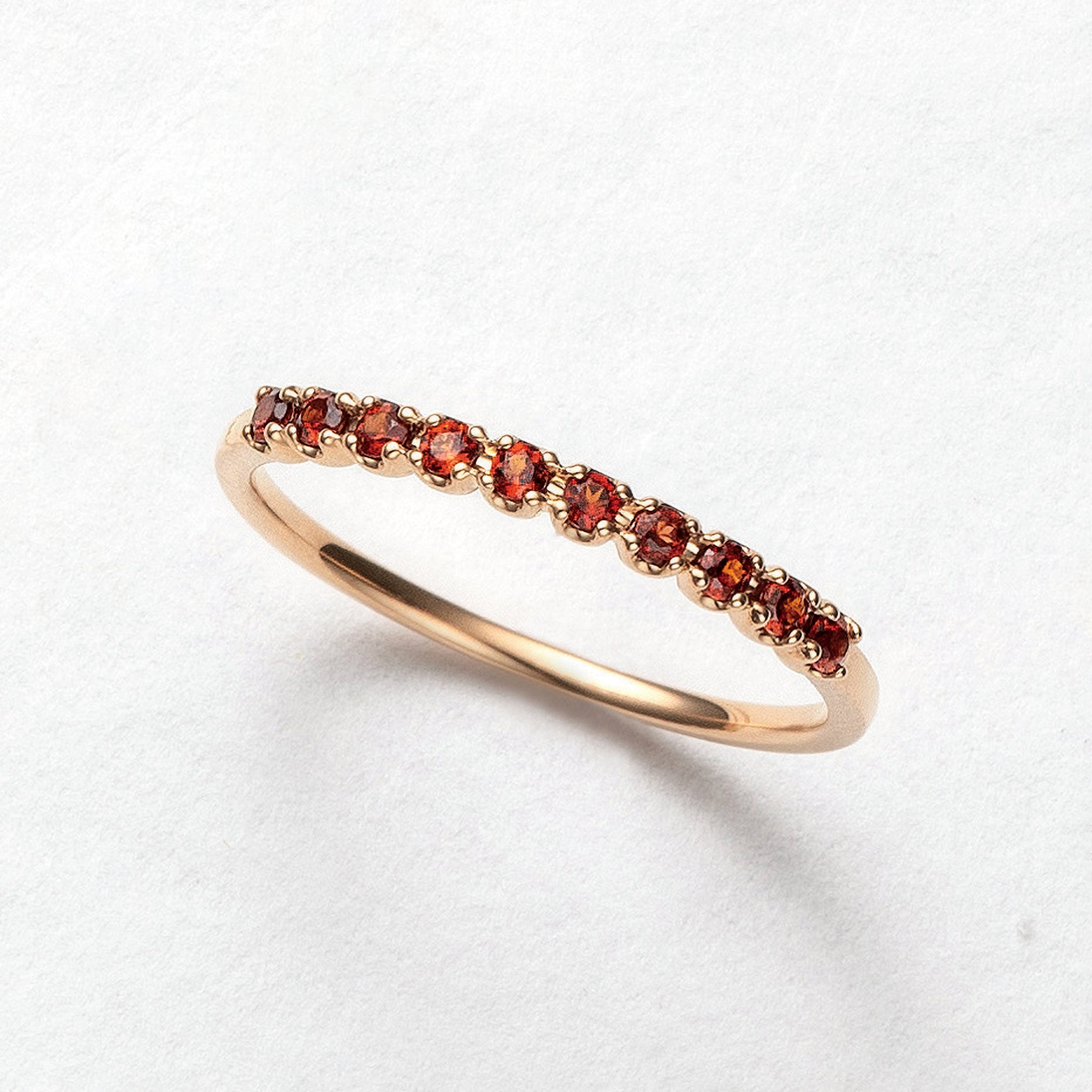 ガーネット K18リング(1月誕生石)《25V02304》 | 京セラジュエリー