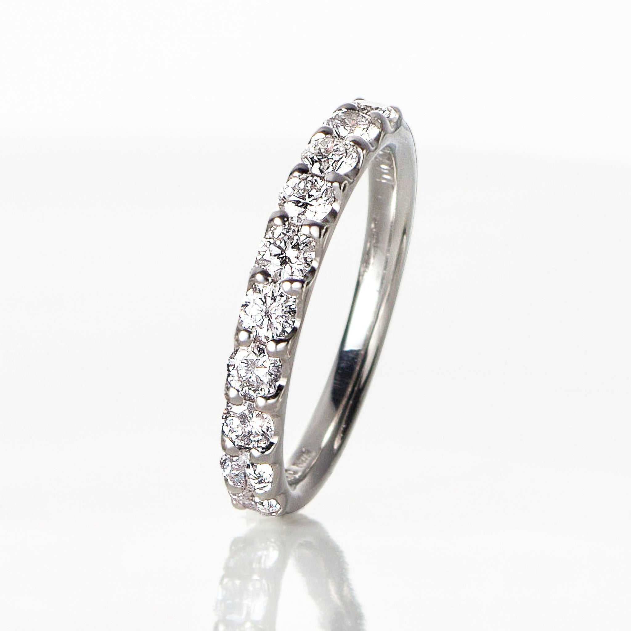 ダイヤモンド K18リング(計0.7カラット/ハーフエタニティ/4月誕生石