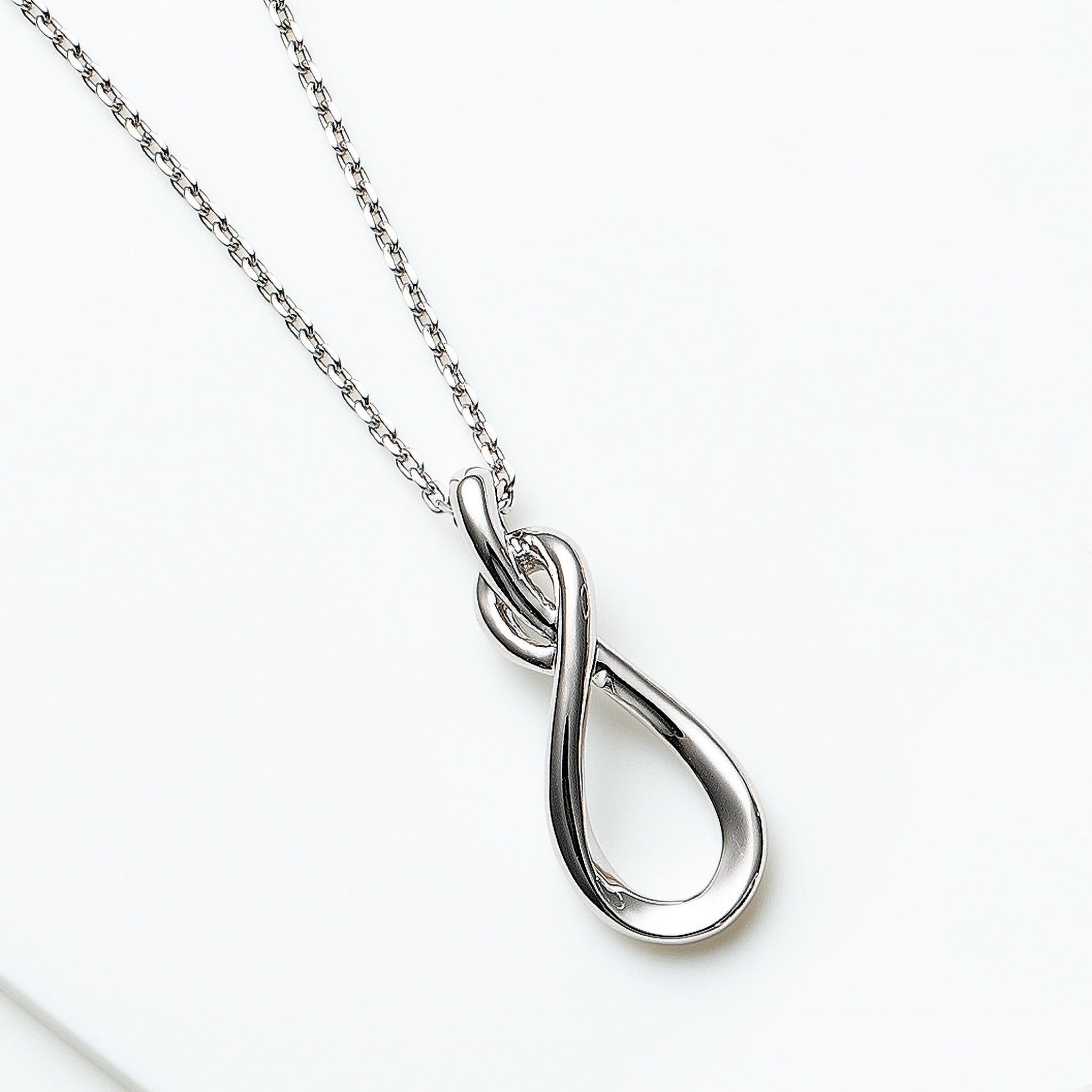 プラチナネックレス《25V02406》