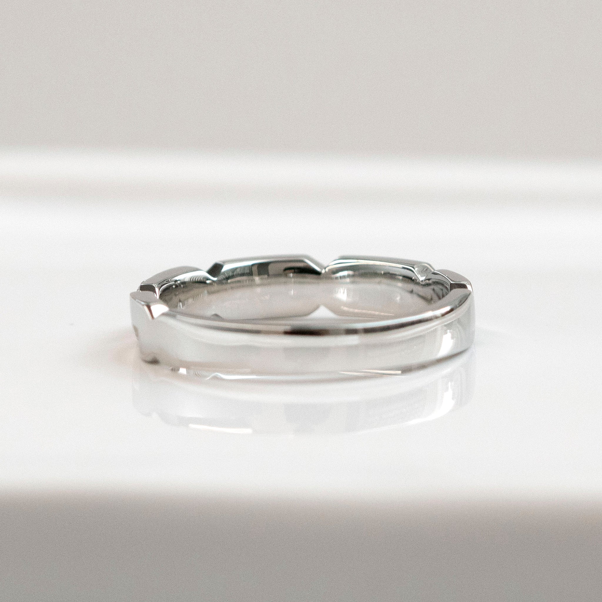 ダイヤモンド プラチナリング(4月誕生石)《25V02411》