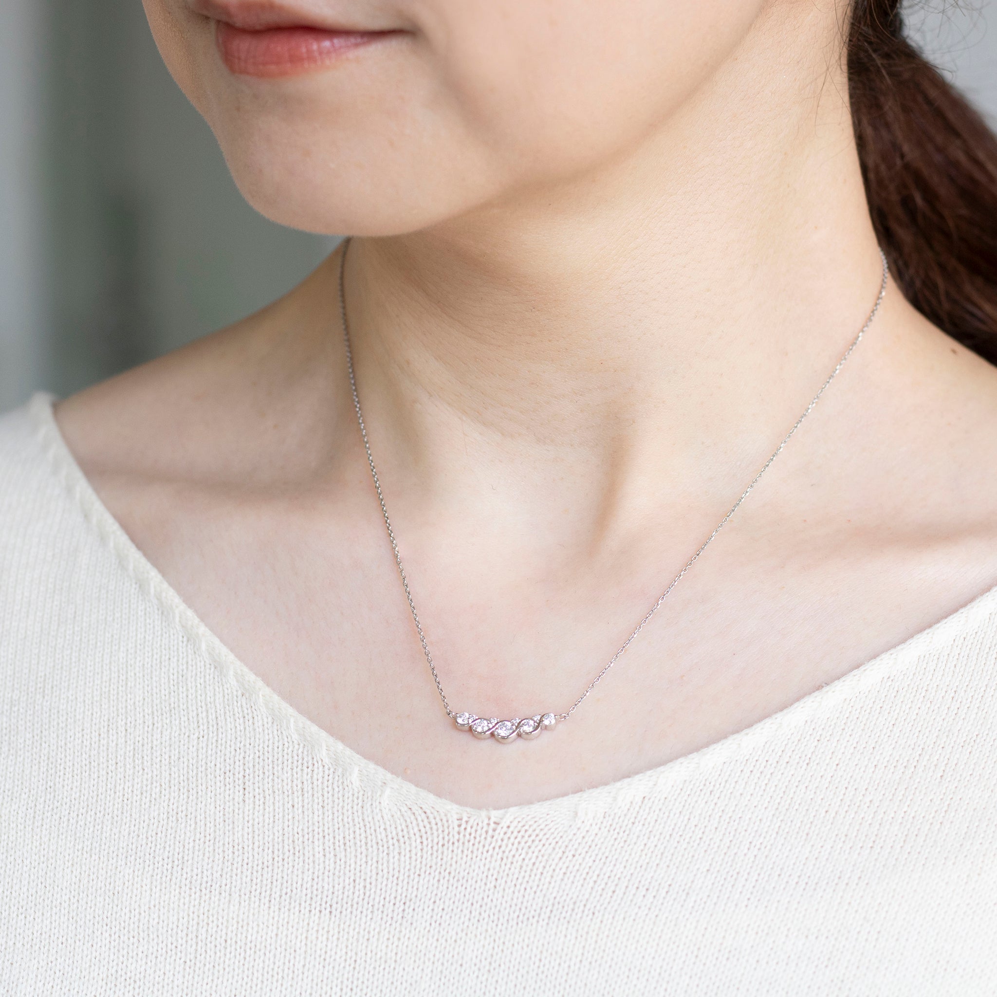 ダイヤモンド プラチナネックレス(4月誕生石)《25V02503》