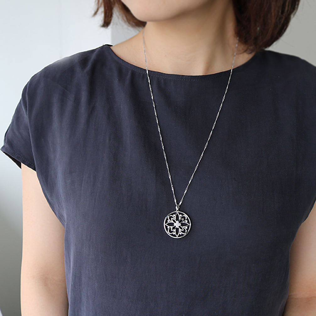 ダイヤモンド プラチナネックレス(ロング/60cm/4月誕生石/鑑別書付)《25V02508》