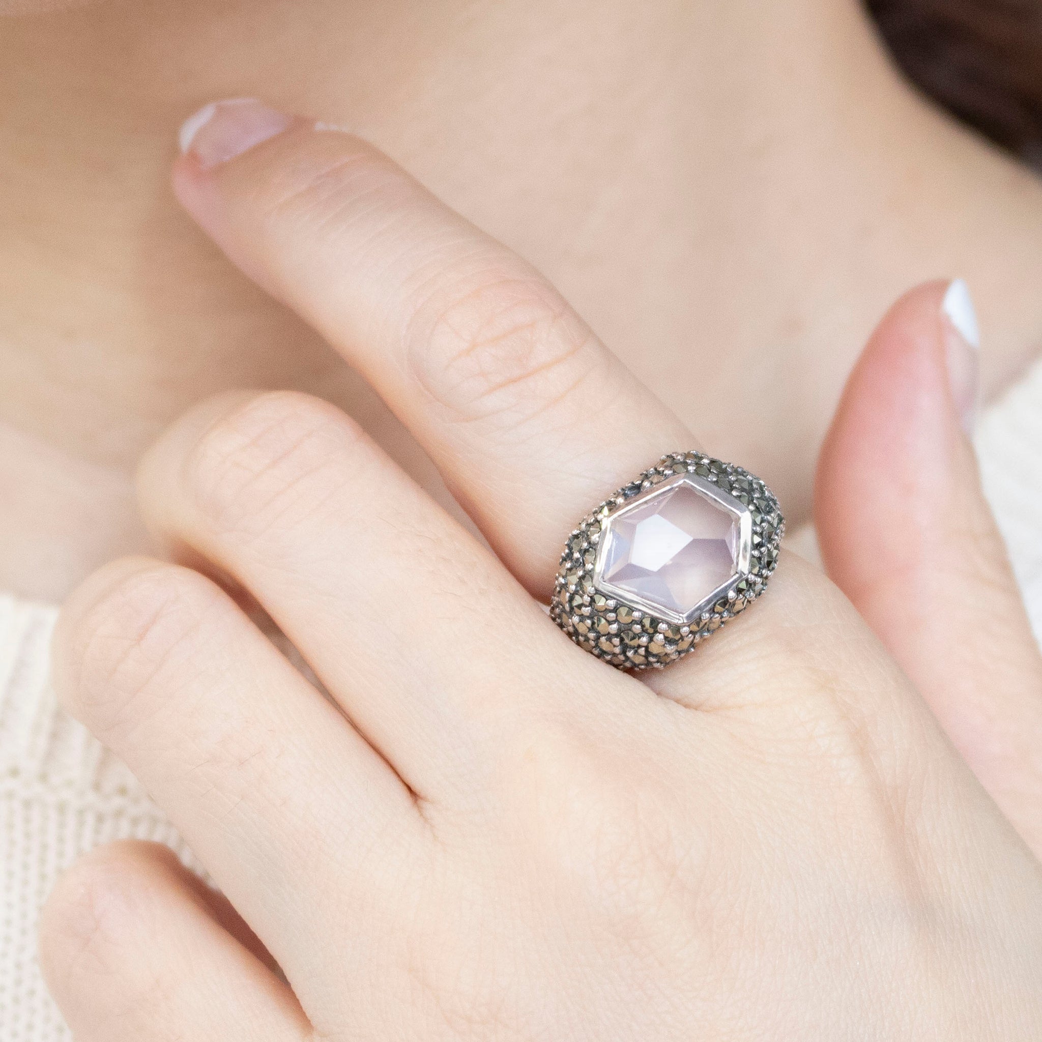 ローズクォーツ/マルカジット シルバーリング(2.8カラット)《25V02702》