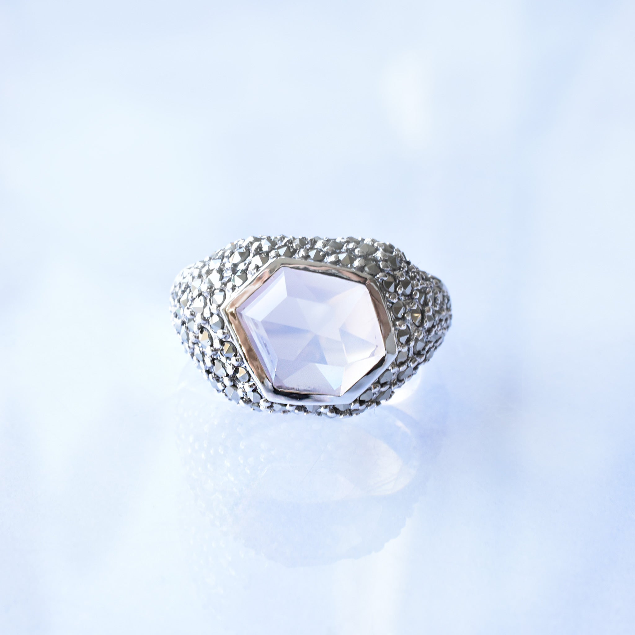 ローズクォーツ/マルカジット シルバーリング(2.8カラット)《25V02702》