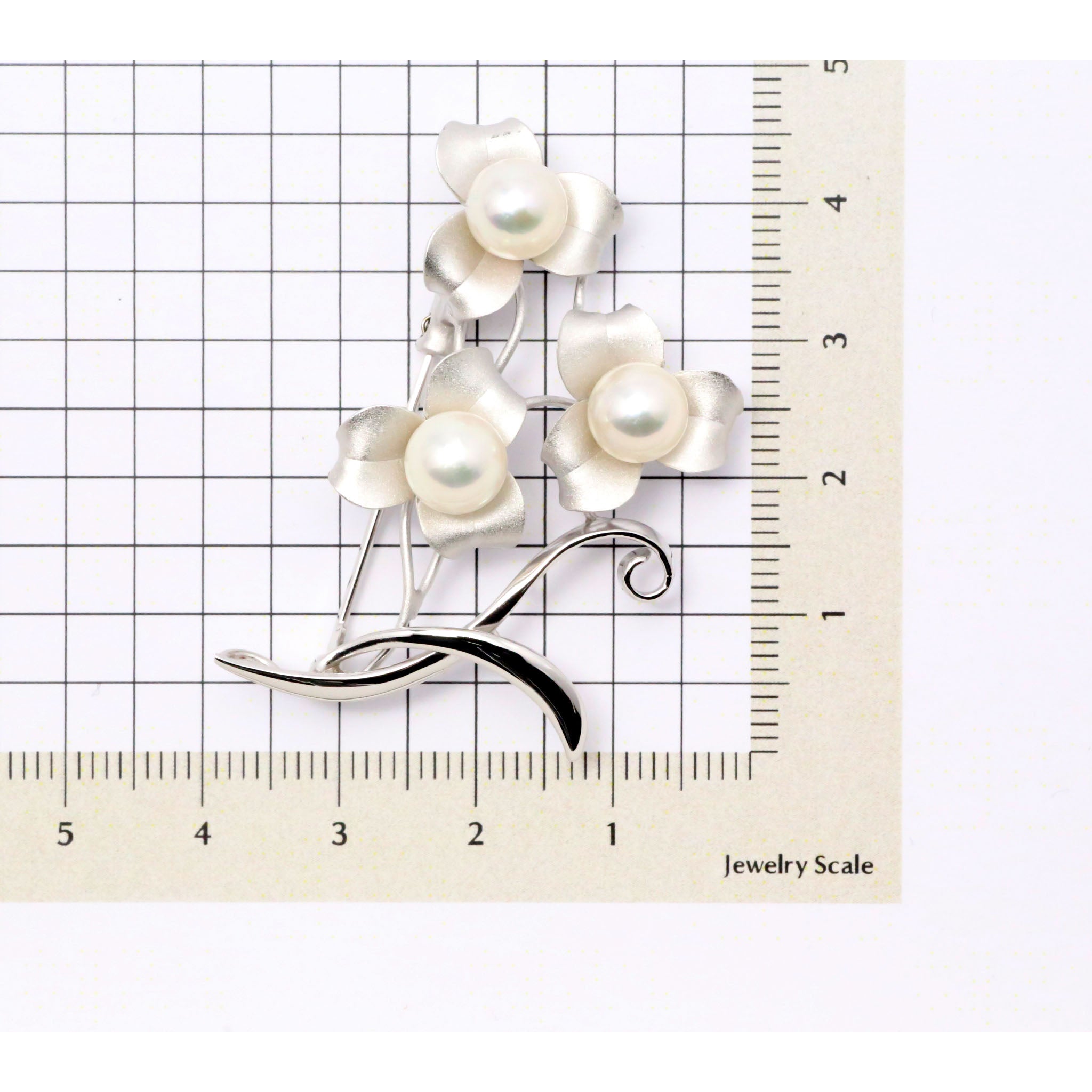 パール シルバーブローチ(アコヤ真珠/7mm/フラワーモチーフ/6月誕生石)《25V02908》