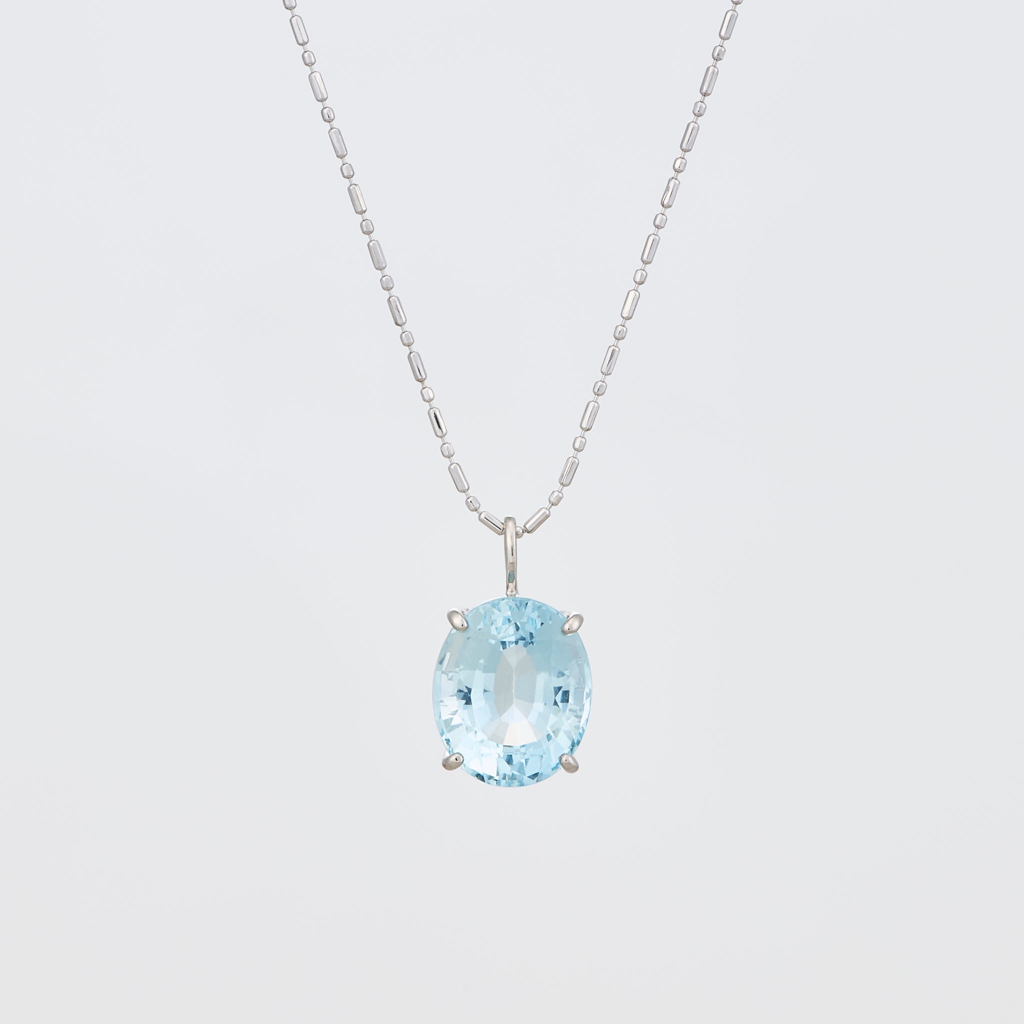 アクアマリン プラチナペンダント(4.0カラット/3月誕生石)《25V03104》