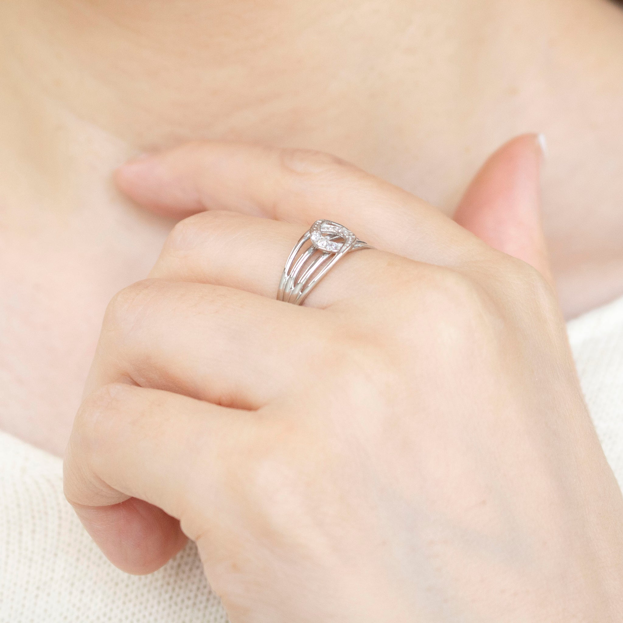 ダイヤモンド プラチナリング(4月誕生石)《25V03106》