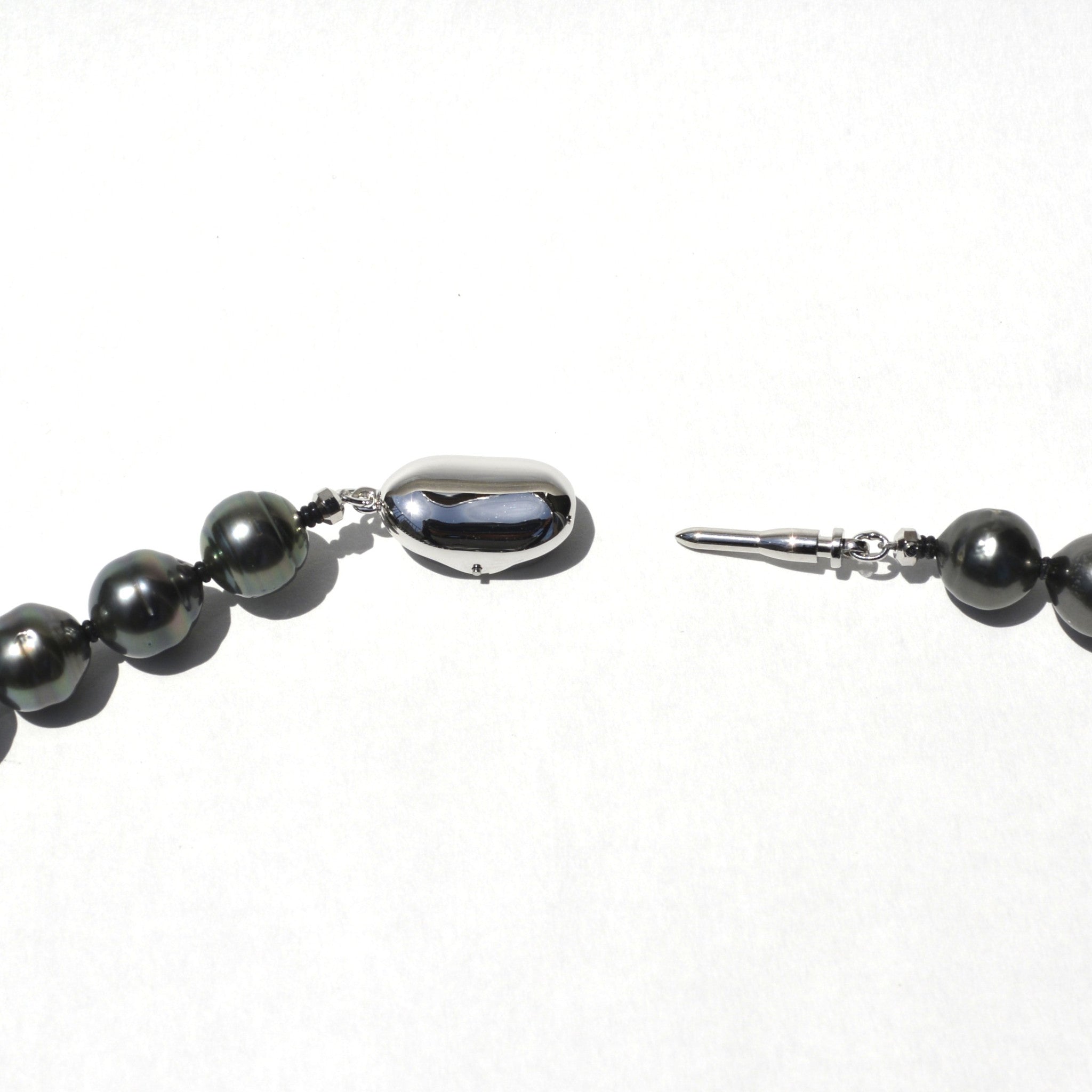 【限定6点】パール ネックレス(黒蝶/8〜11mm/バロック系/6月誕生石)《25V03108》