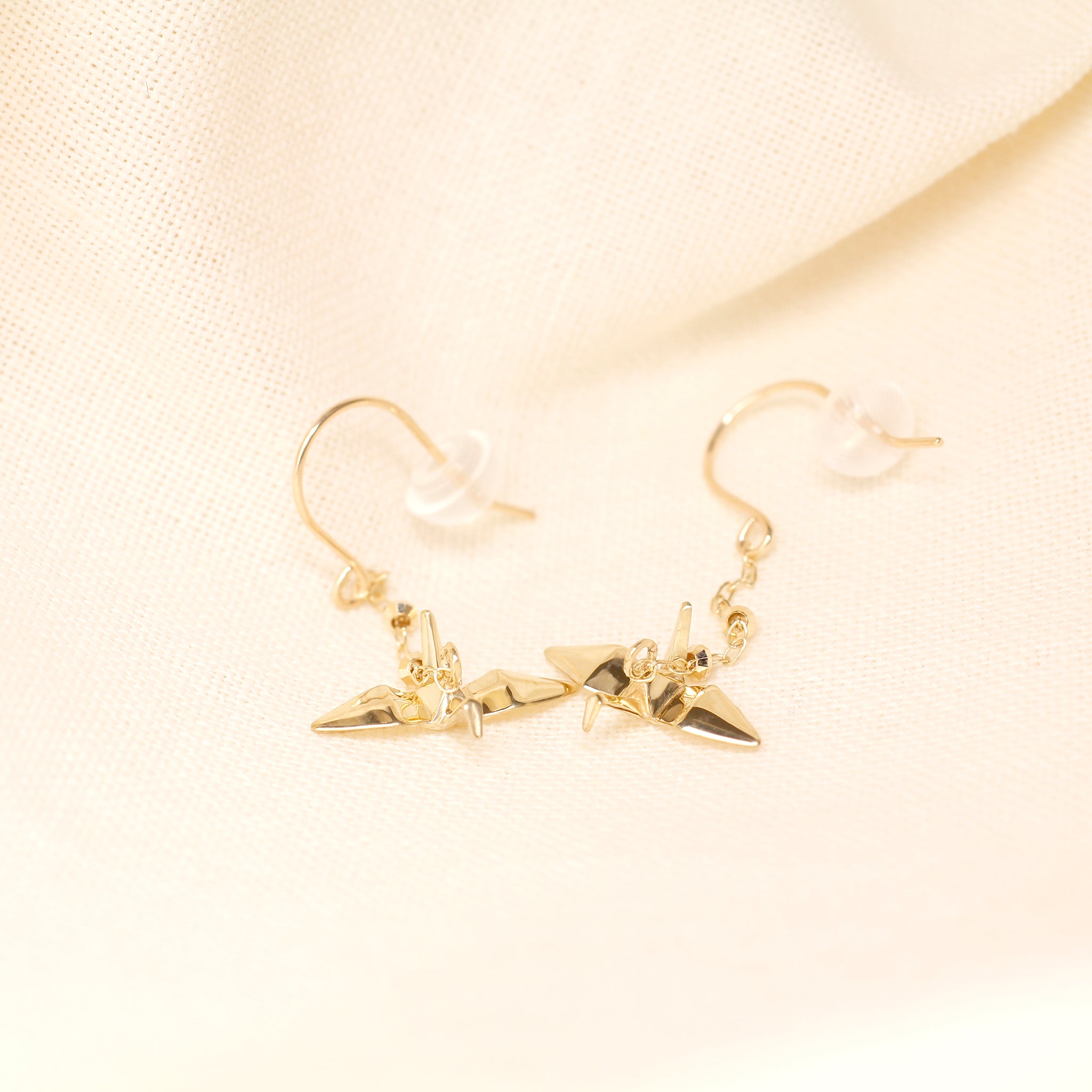 K10ピアス(折り鶴モチーフ)《25V03204》