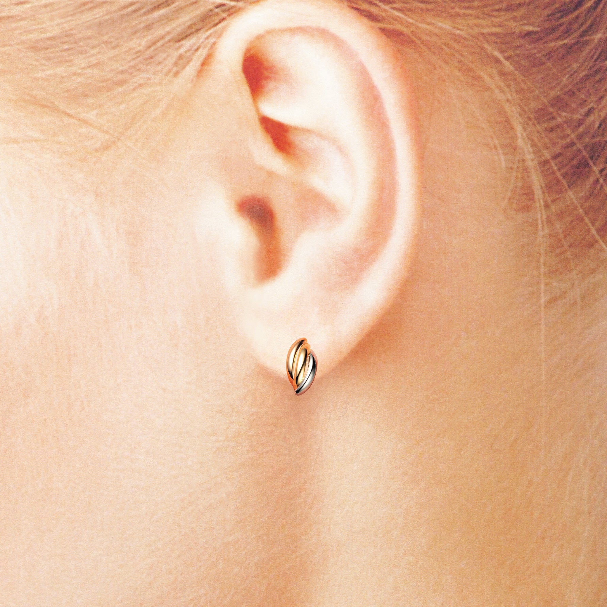 K18 ピアス(スリーカラー)《25V03205》