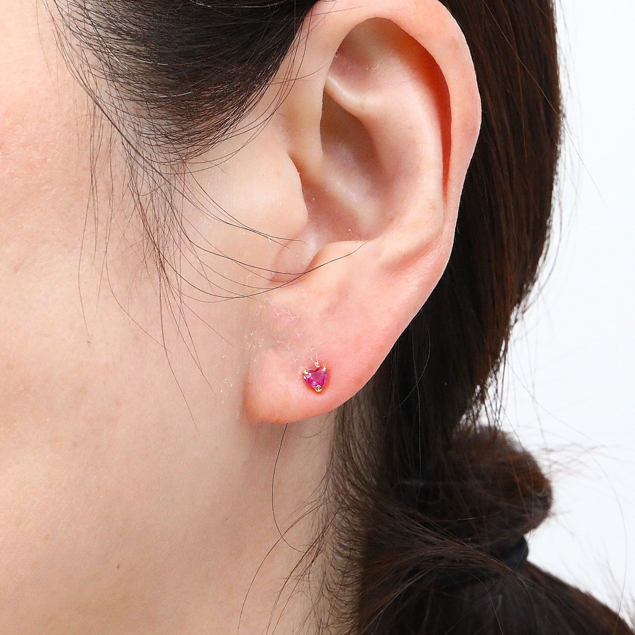 ルビー K18ピアス(ハートモチーフ/7月誕生石)《25V03207》