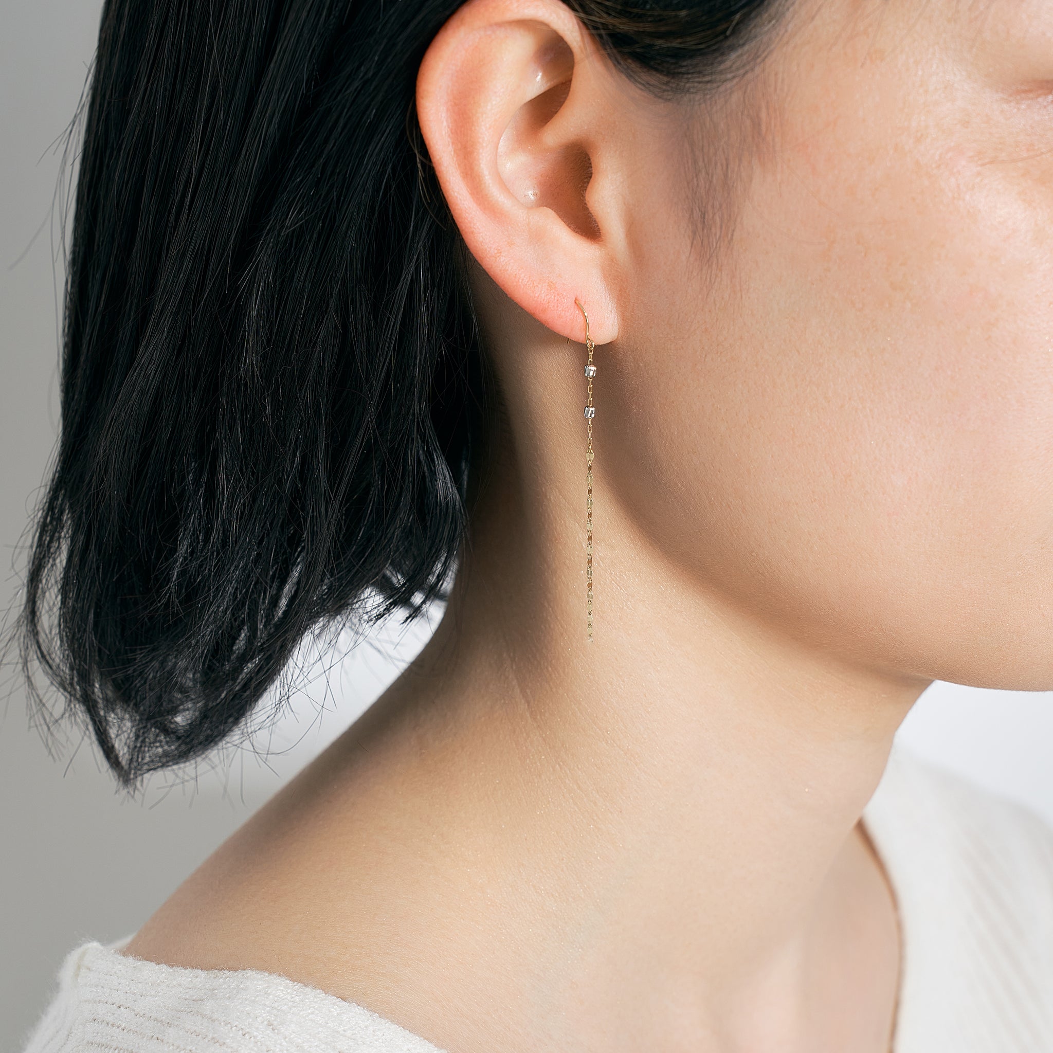 K18/プラチナピアス(コンビカラー)《25V03209》