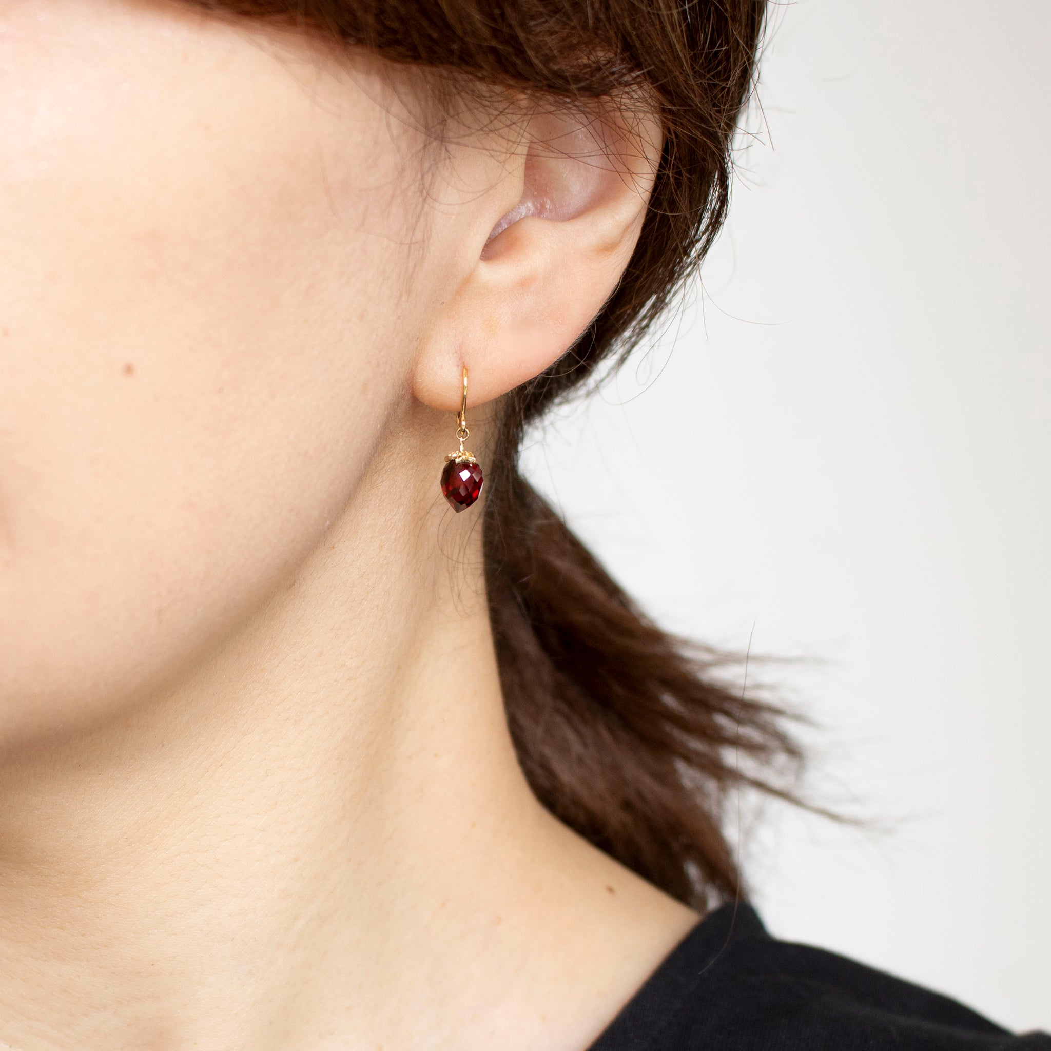 ガーネット K18ピアス(イチゴモチーフ/1月誕生石)《25V03308》