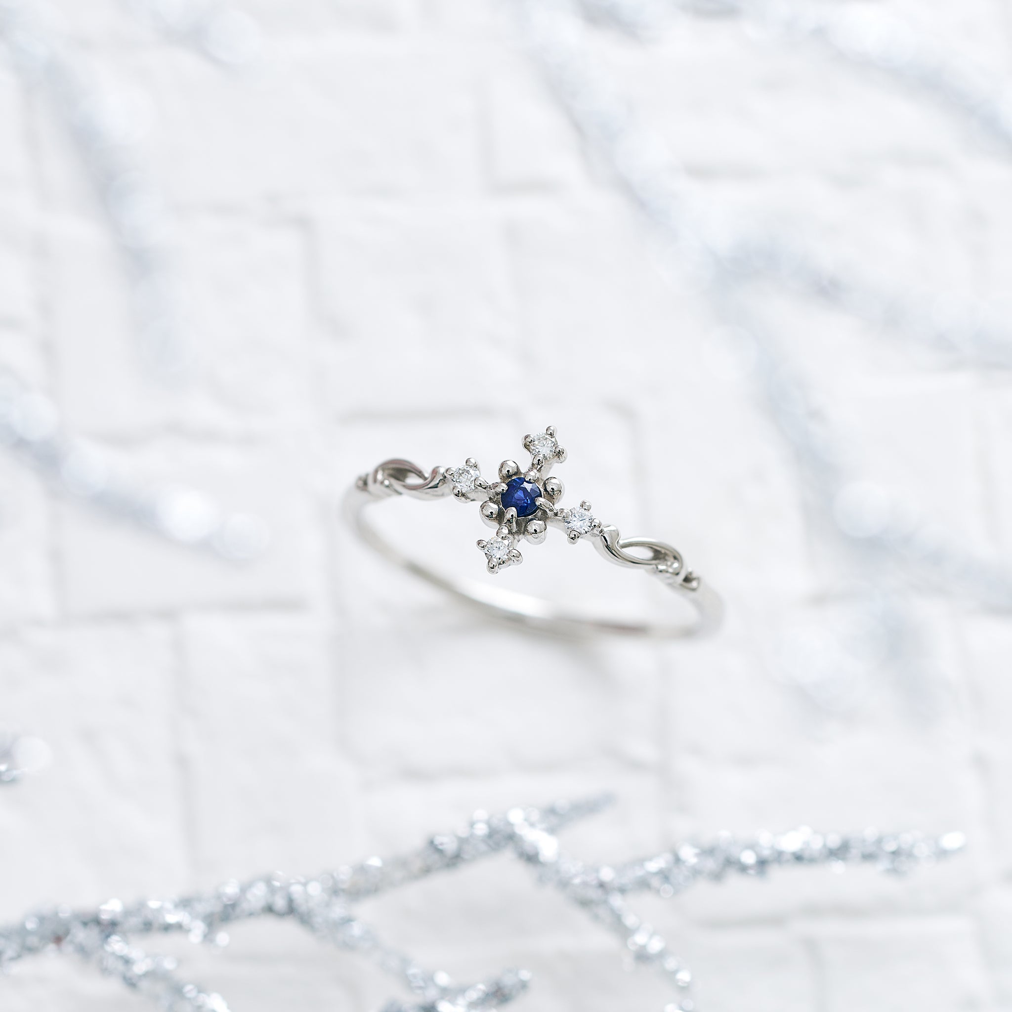 サファイア/ダイヤモンド プラチナリング(9月誕生石)《25V03407》