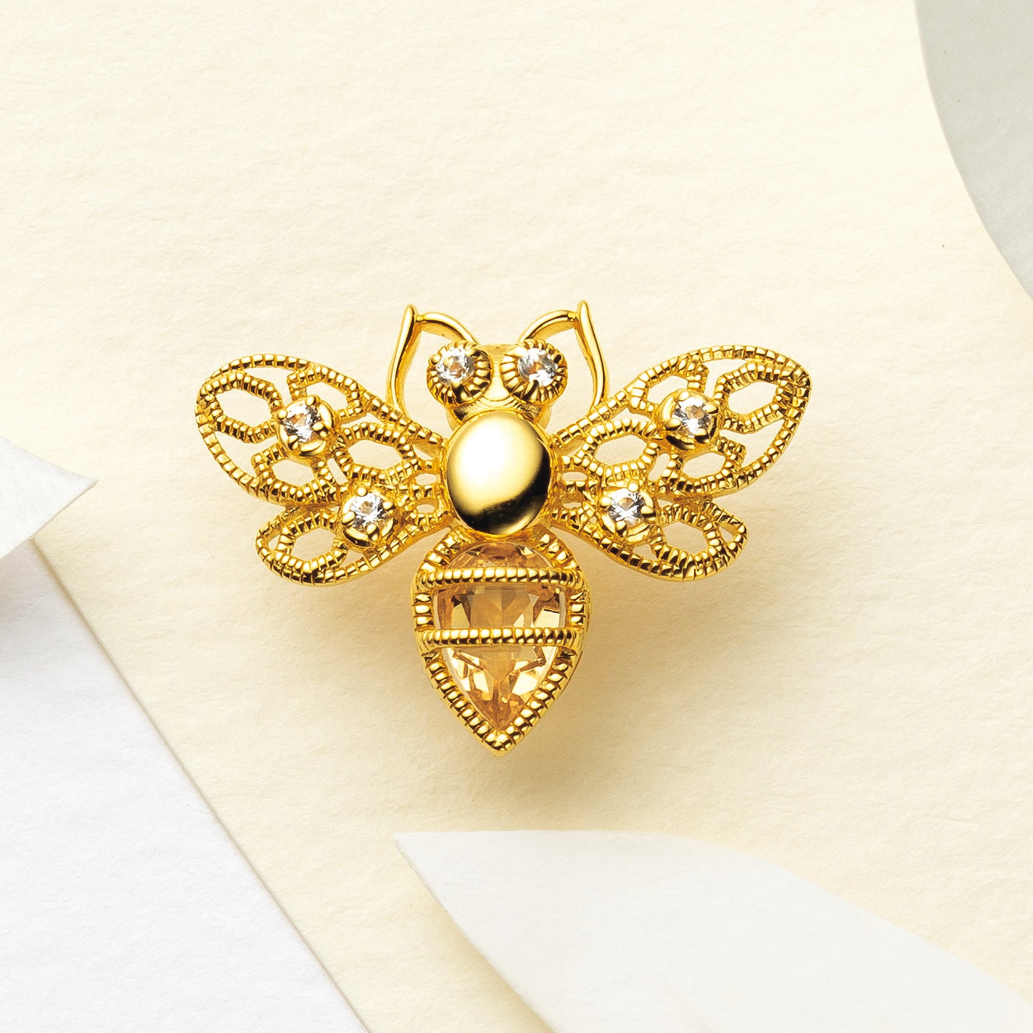 シトリン/ホワイトトパーズ シルバーブローチ(ミツバチモチーフ)《25V03606》