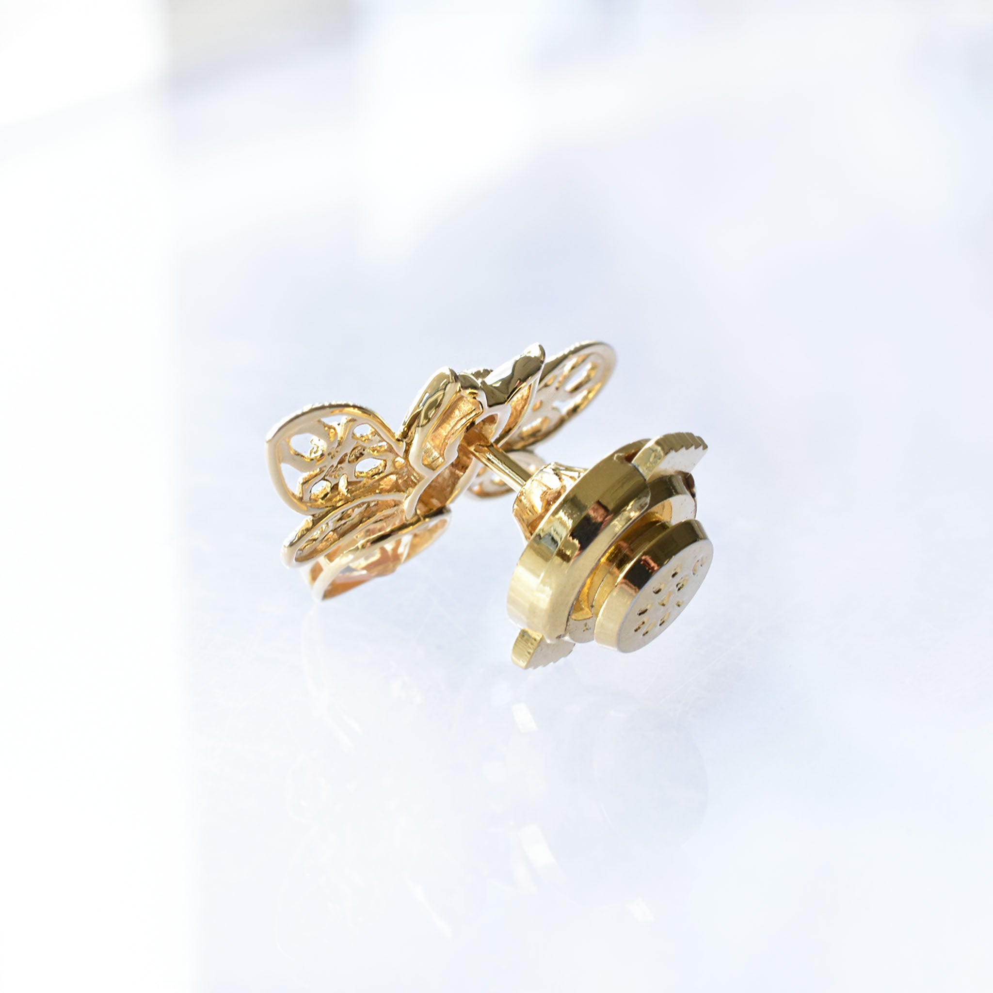 シトリン/ホワイトトパーズ シルバーブローチ(ミツバチモチーフ)《25V03606》