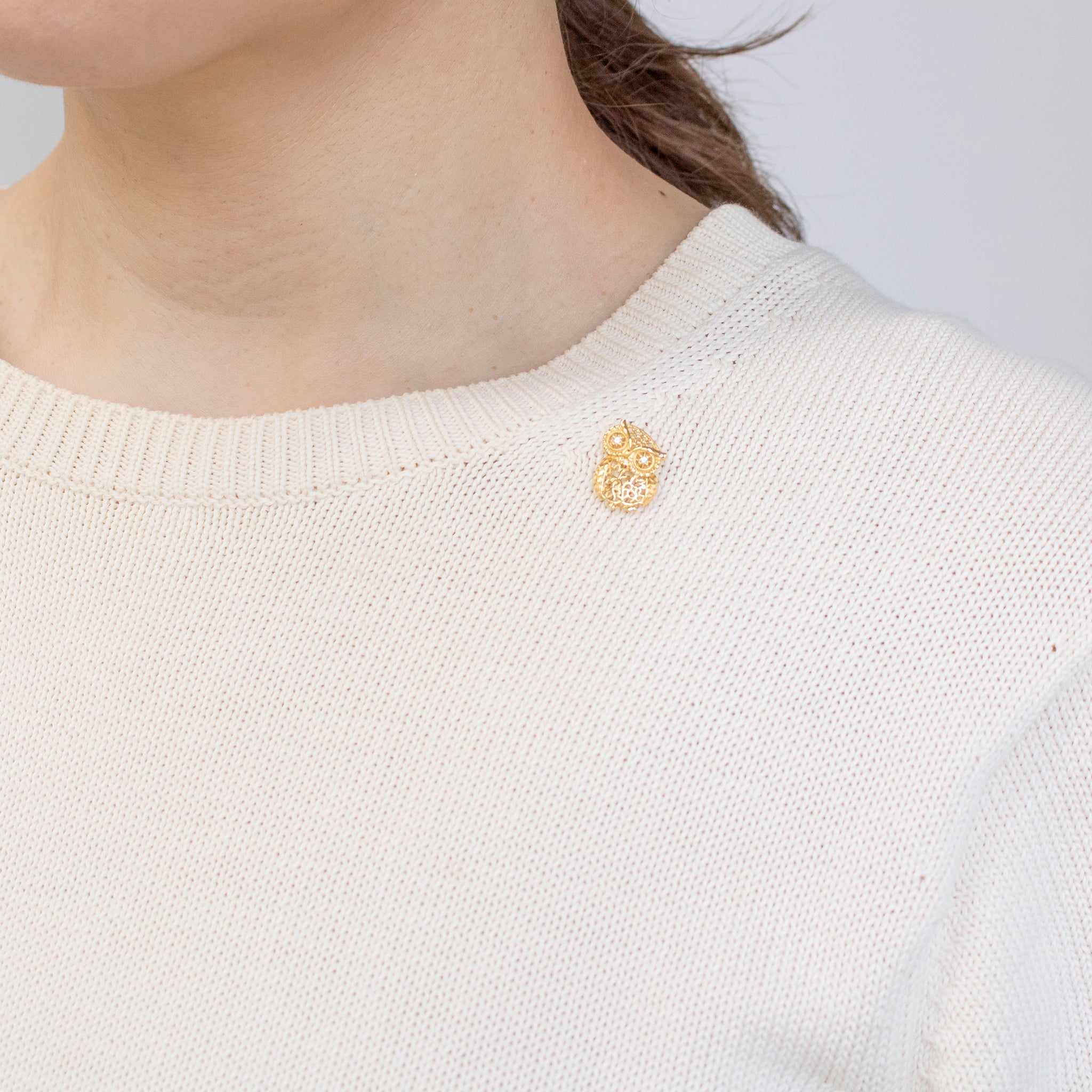 ホワイトトパーズ シルバーブローチ(11月誕生石)《25V03608》